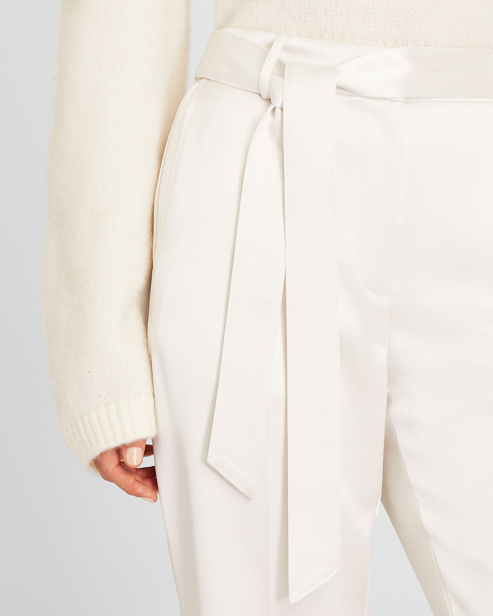 CLUB MONACO - Belted Slim Satin Trouser - Off White