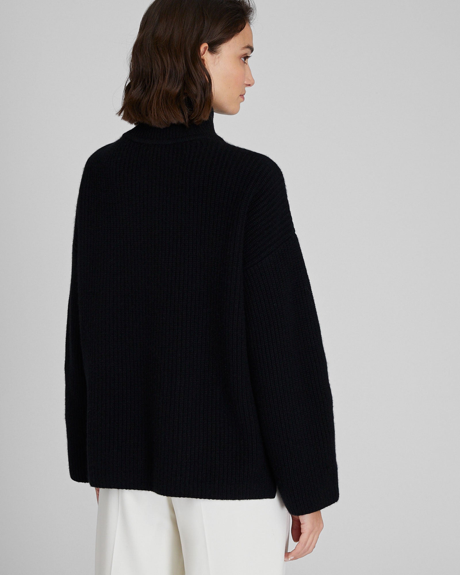 CLUB MONACO - Chandail en cachemire décontracté - Noir