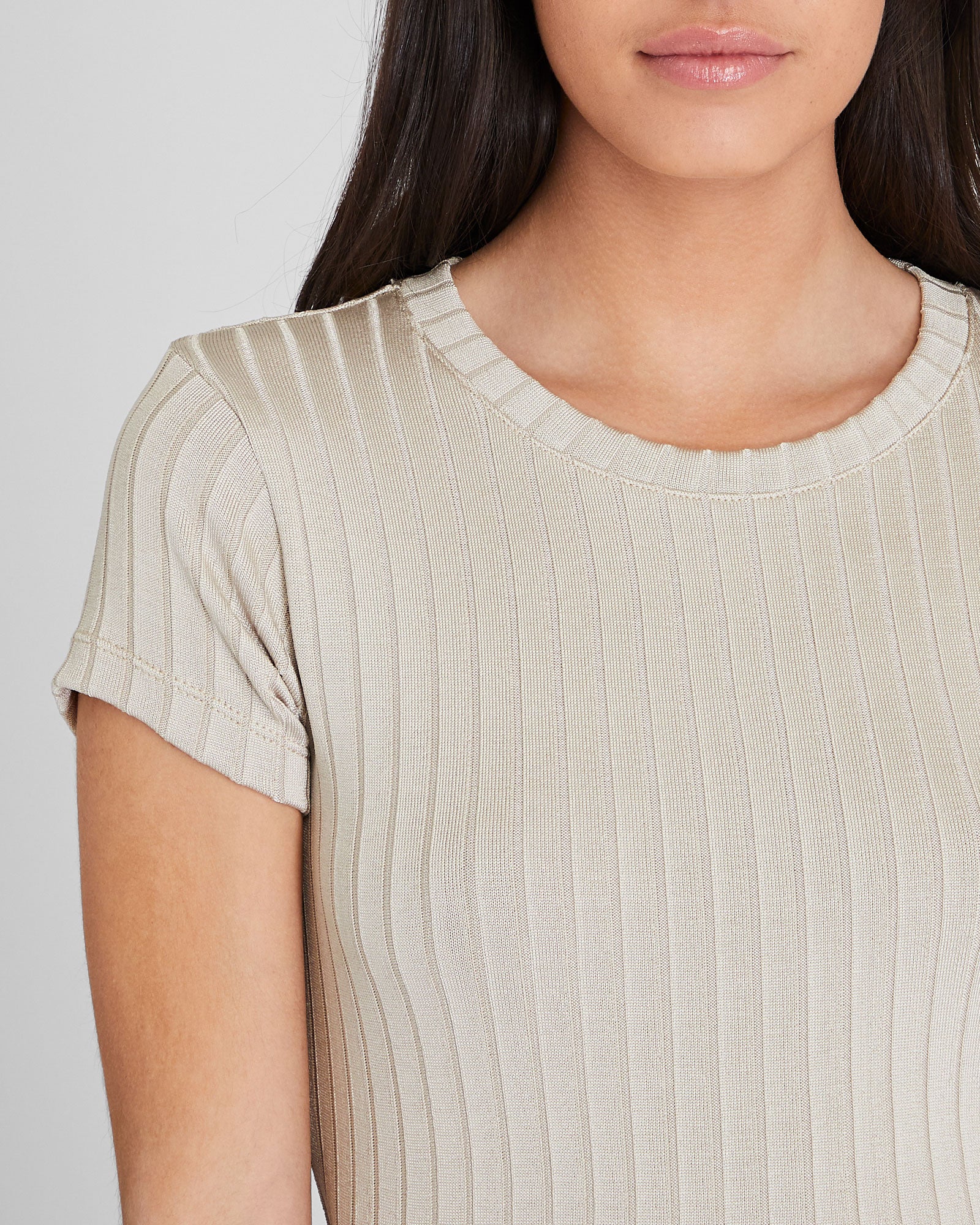 CLUB MONACO - Le t-shirt Bowee brillant - Beige clair
