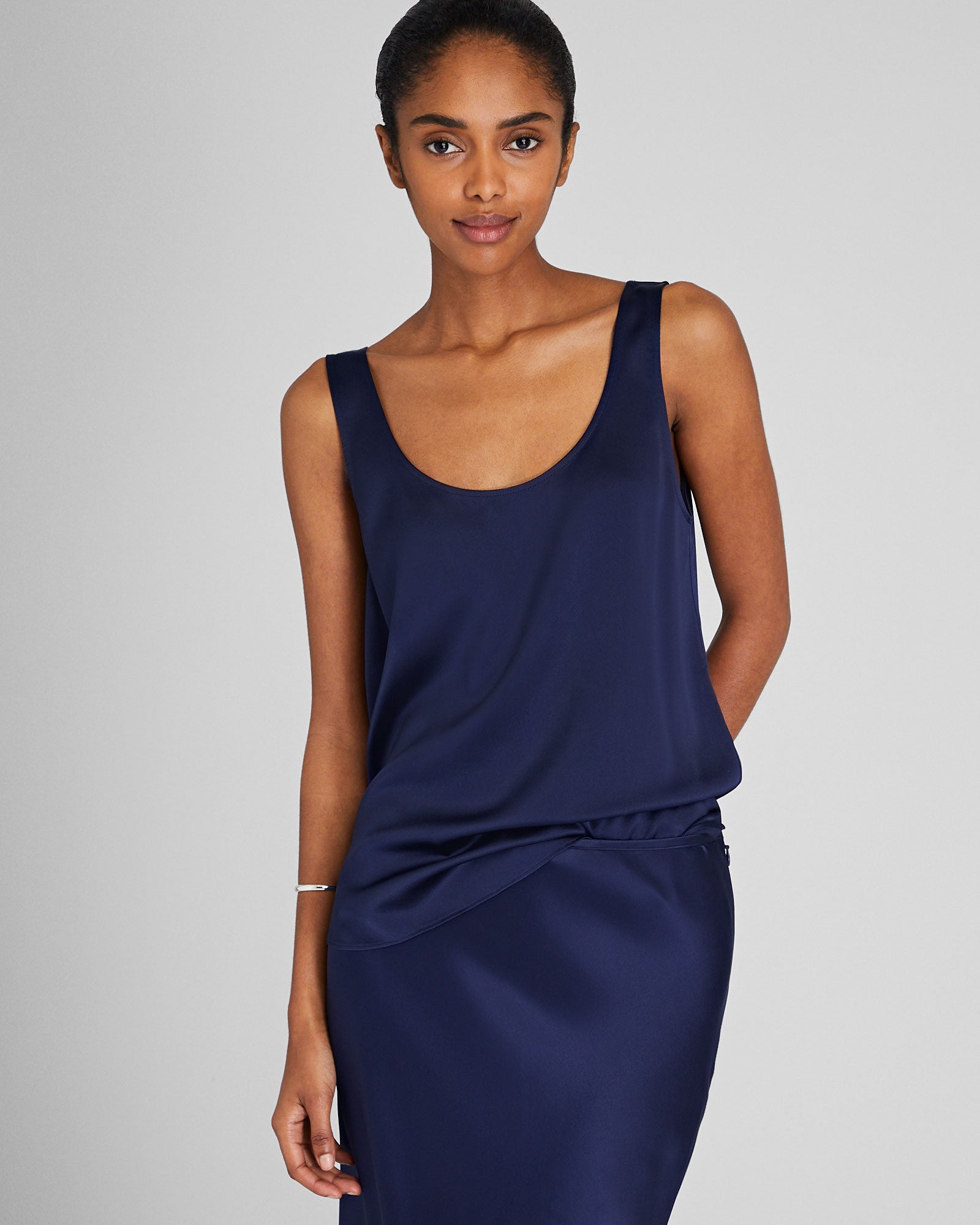 CLUB MONACO - Débardeur en soie charmeuse - Marine