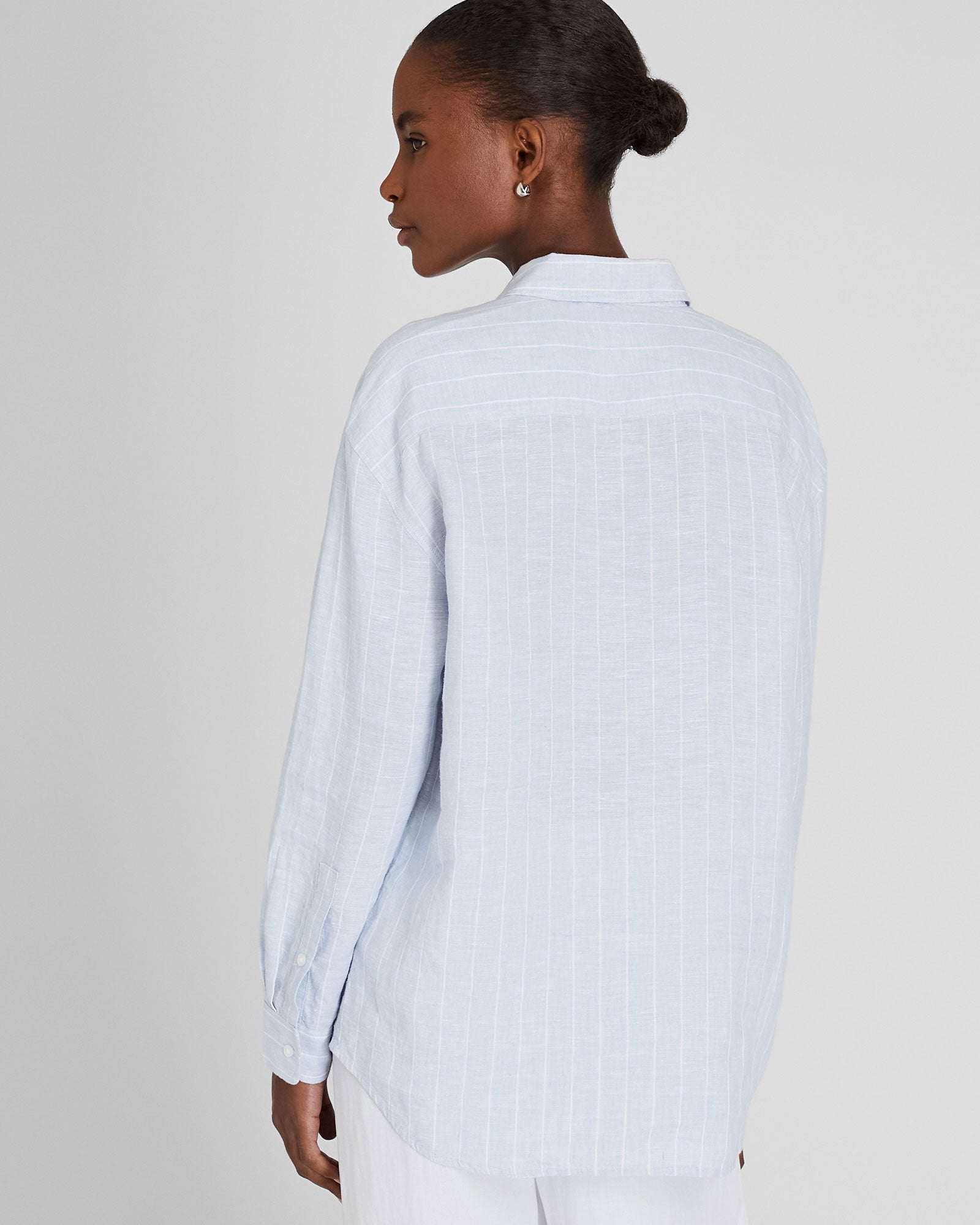 CLUB MONACO - Chemise caractéristique en lin - Base bleu clair
