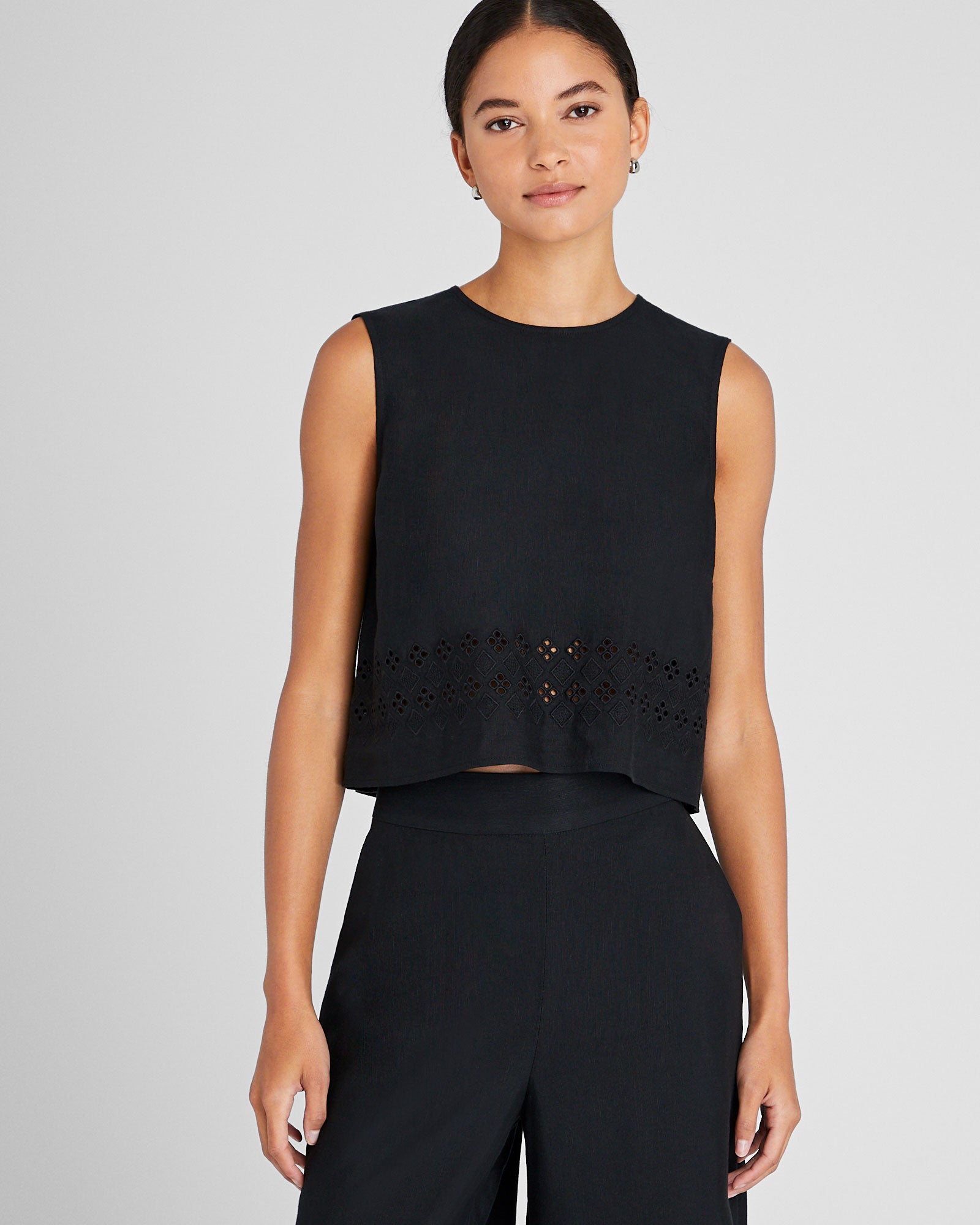 CLUB MONACO - Linen Eyelet Cropped Shell Top - Black