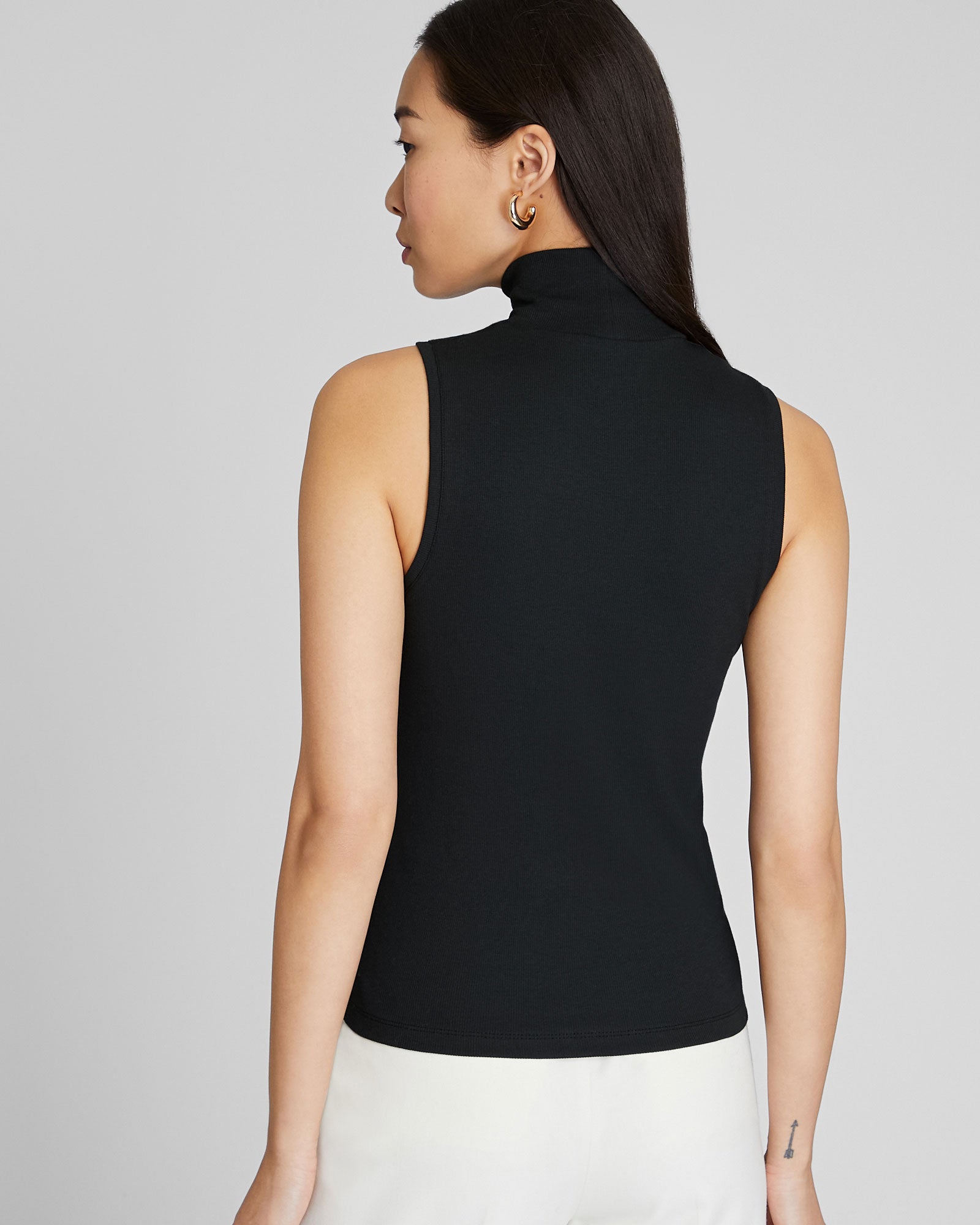 CLUB MONACO - Sleeveless Bowee Turtleneck - Black