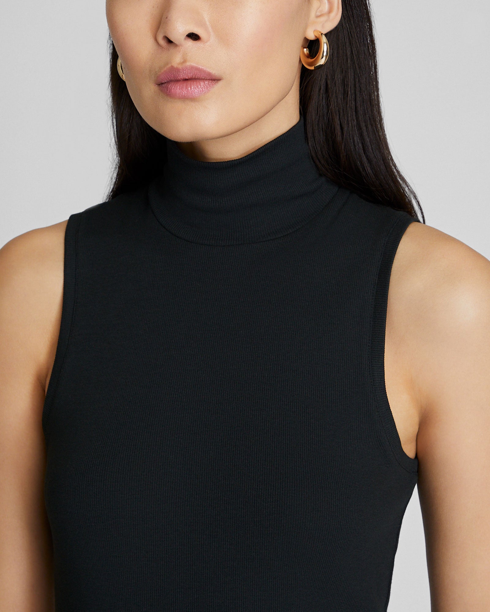 CLUB MONACO - Sleeveless Bowee Turtleneck - Black