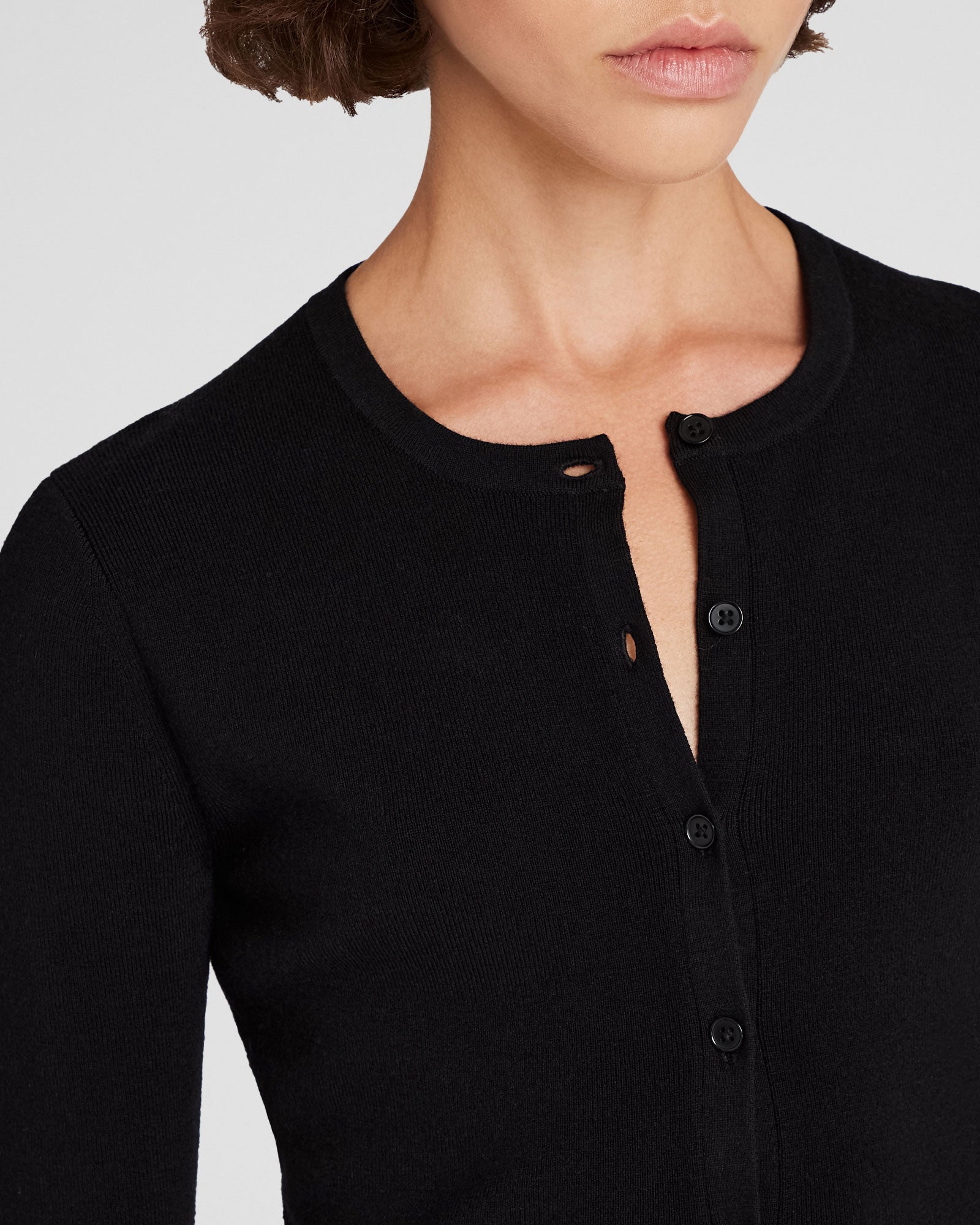 CLUB MONACO - Cardigan court en côtes mérinos - Noir