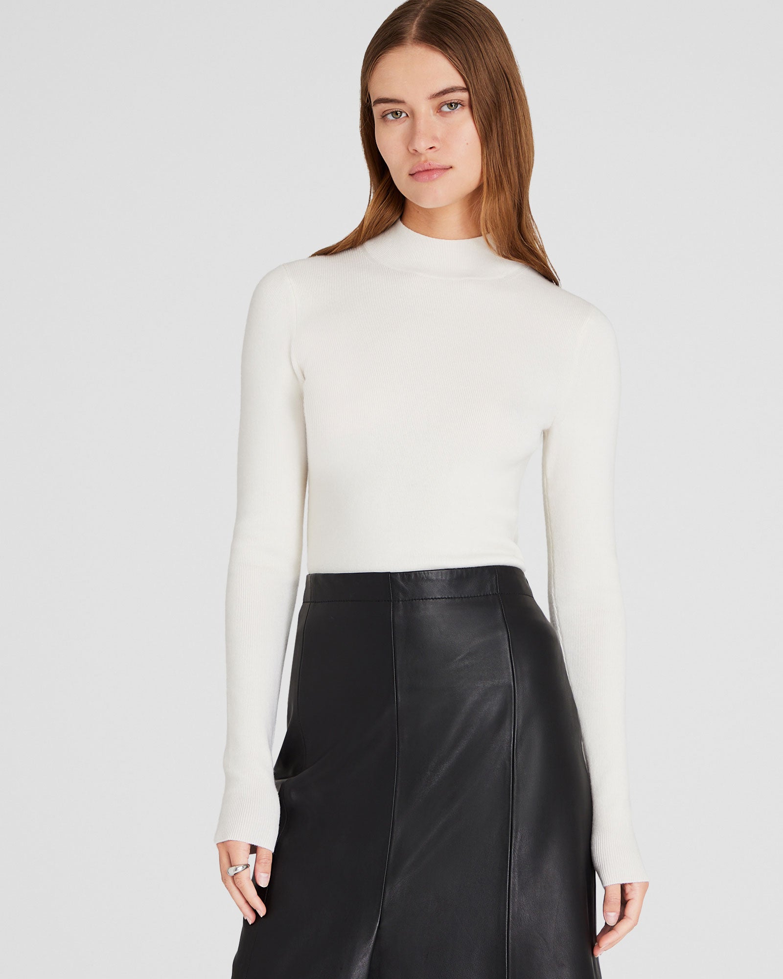 CLUB MONACO - Merino Rib Mockneck Sweater - Ivory
