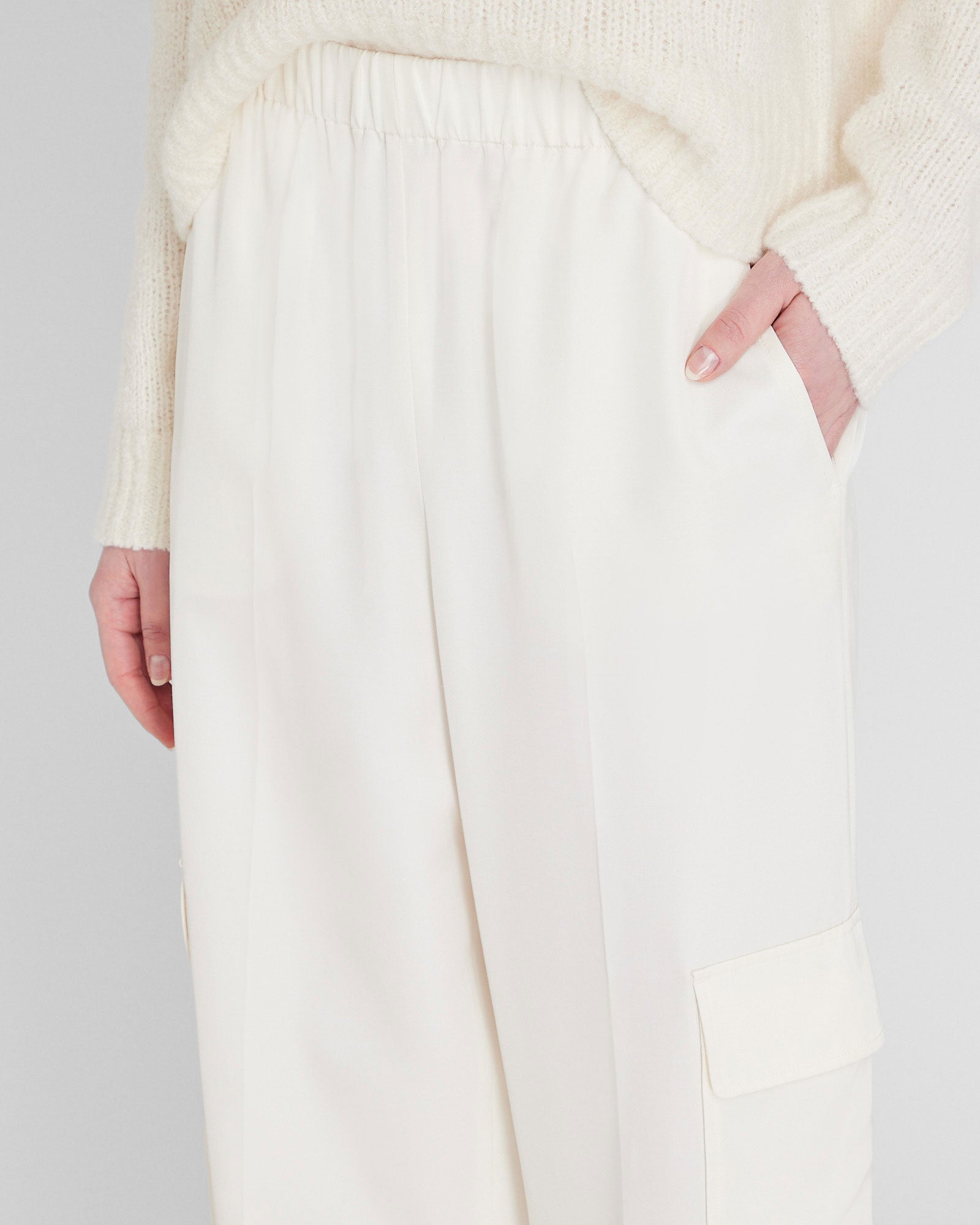 CLUB MONACO - Silk Cargo Pant - Off White