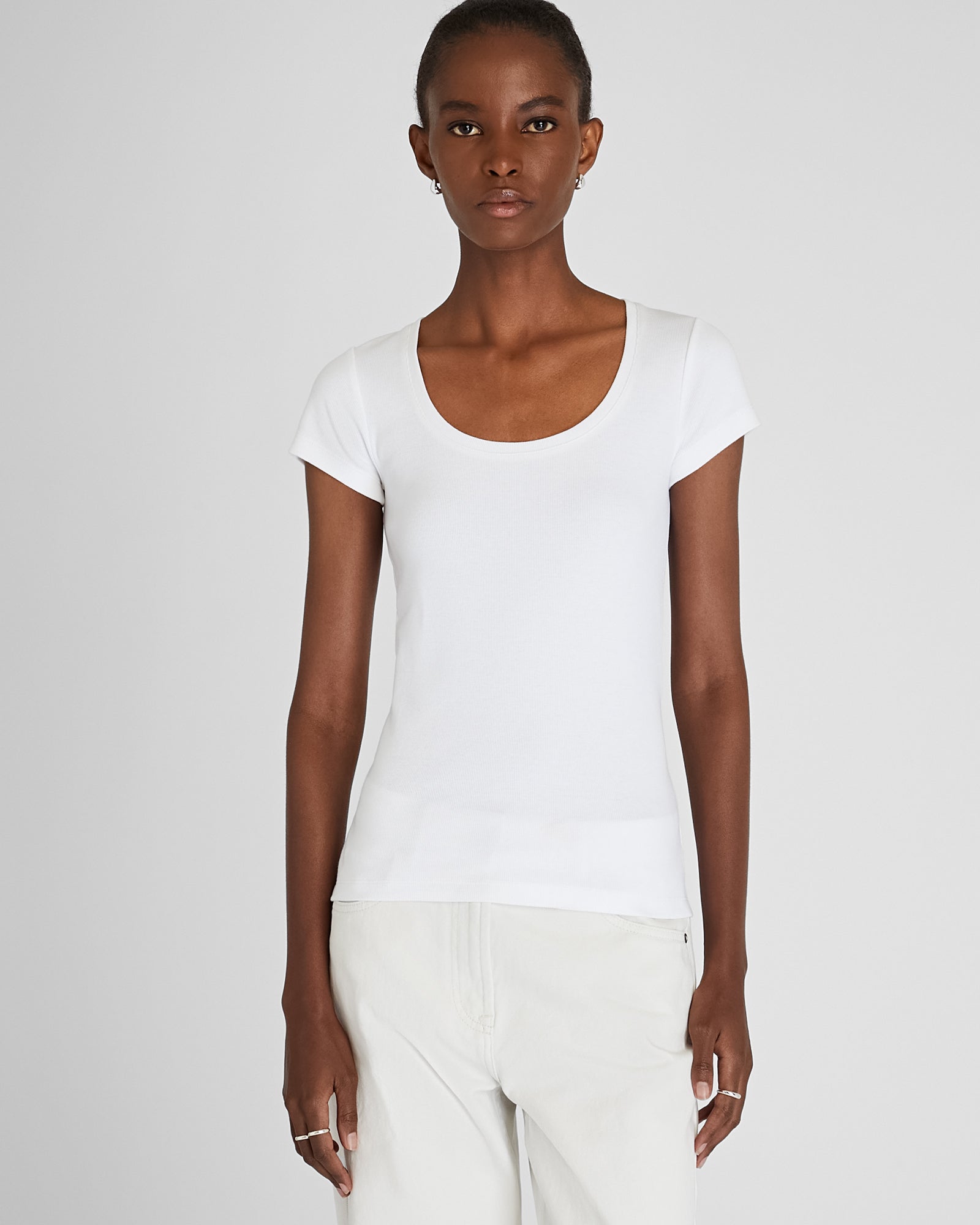 CLUB MONACO - T-shirt Bowee à encolure dégagée - Blanc