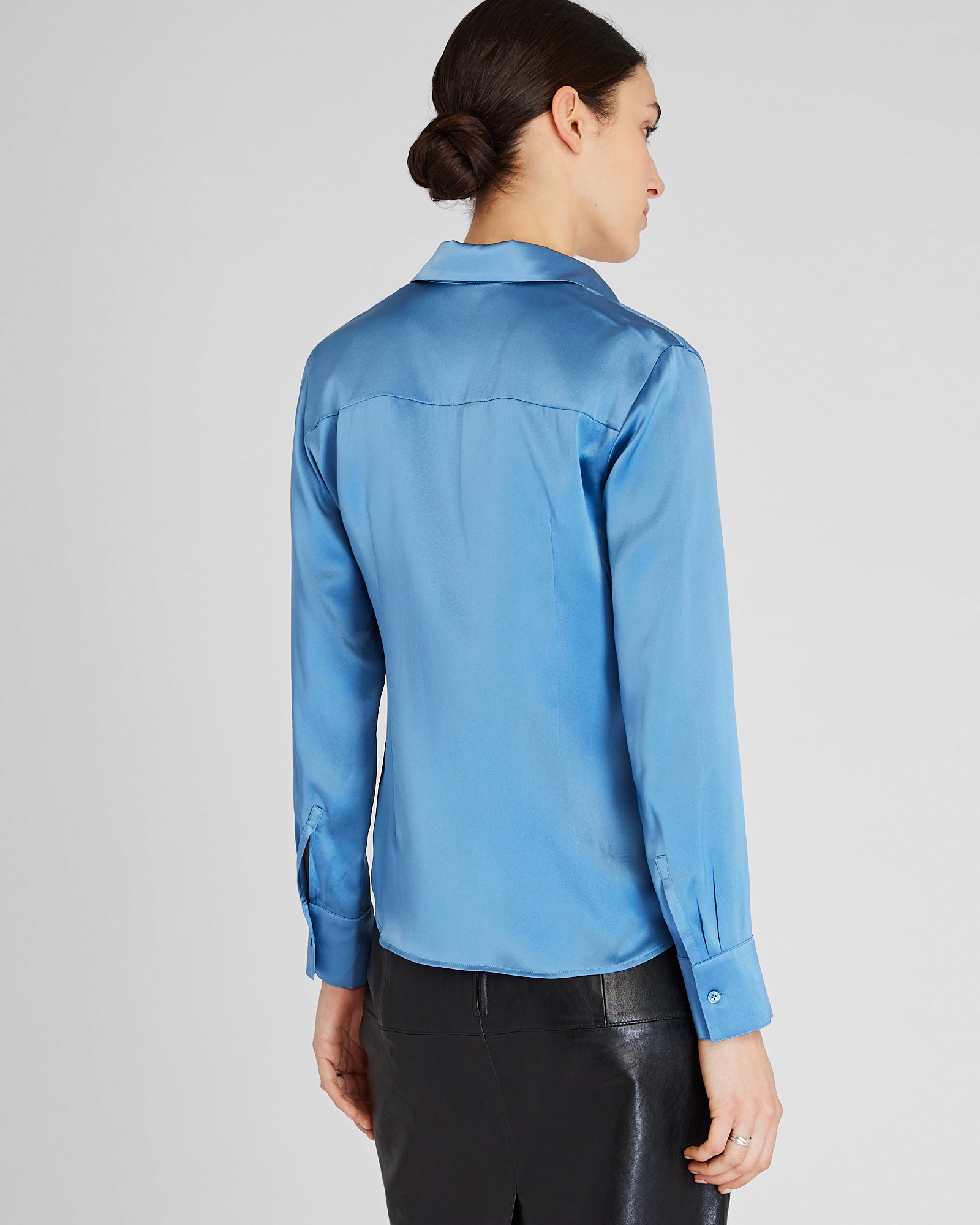 CLUB MONACO - Slim Fit Silk Charmeuse Shirt - Azul