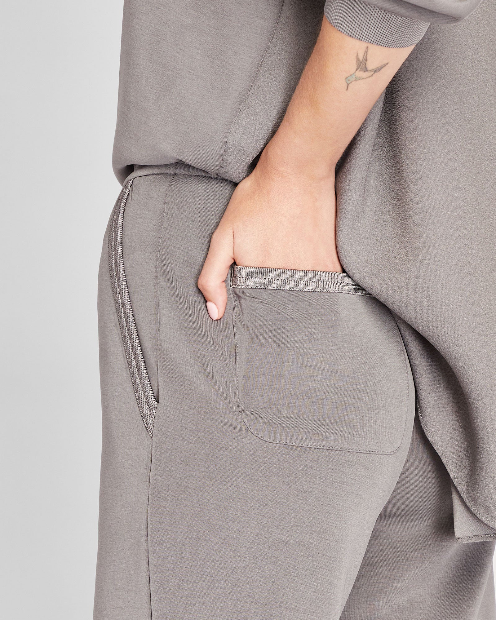 CLUB MONACO - Sandwash Scuba Sweatpant - Grey