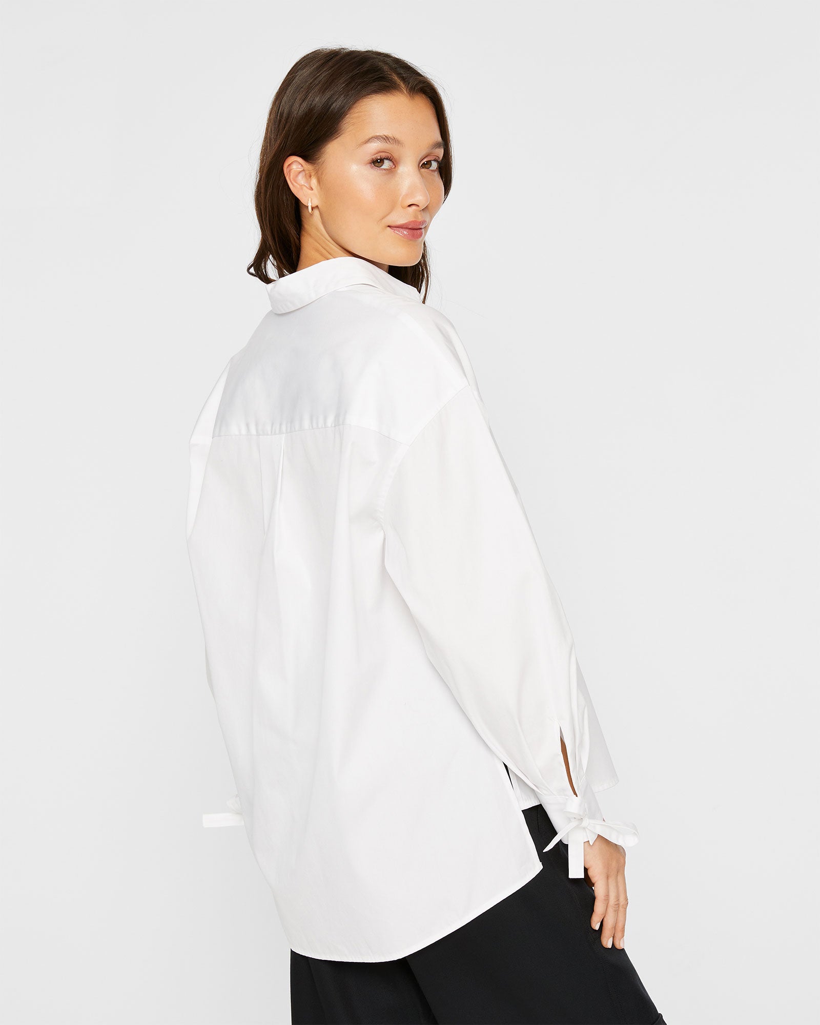 CLUB MONACO - Blouse à attaches de fin de semaine - Blanc