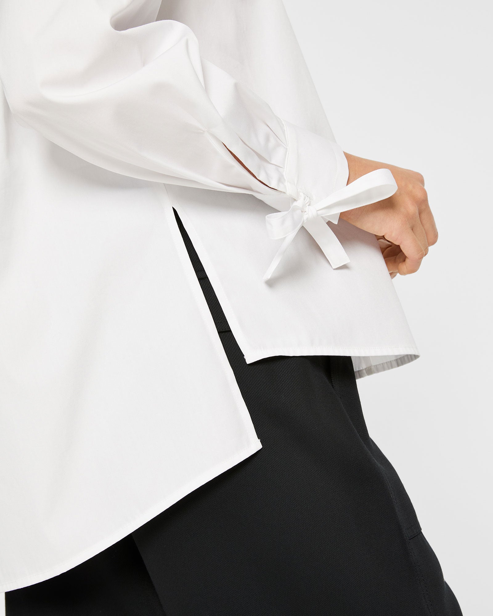 CLUB MONACO - Blouse à attaches de fin de semaine - Blanc
