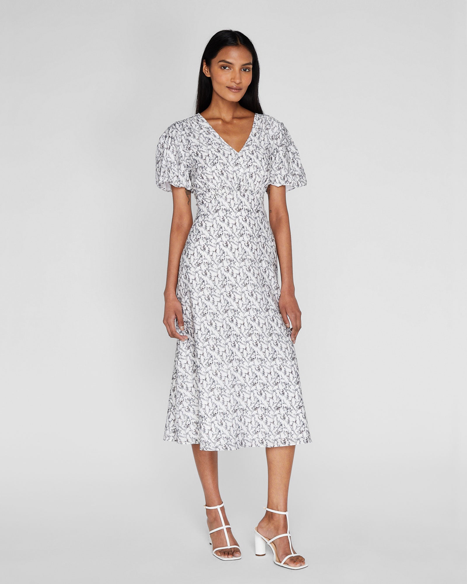 CLUB MONACO - Robe mi-longue à boutons - Base De Crème