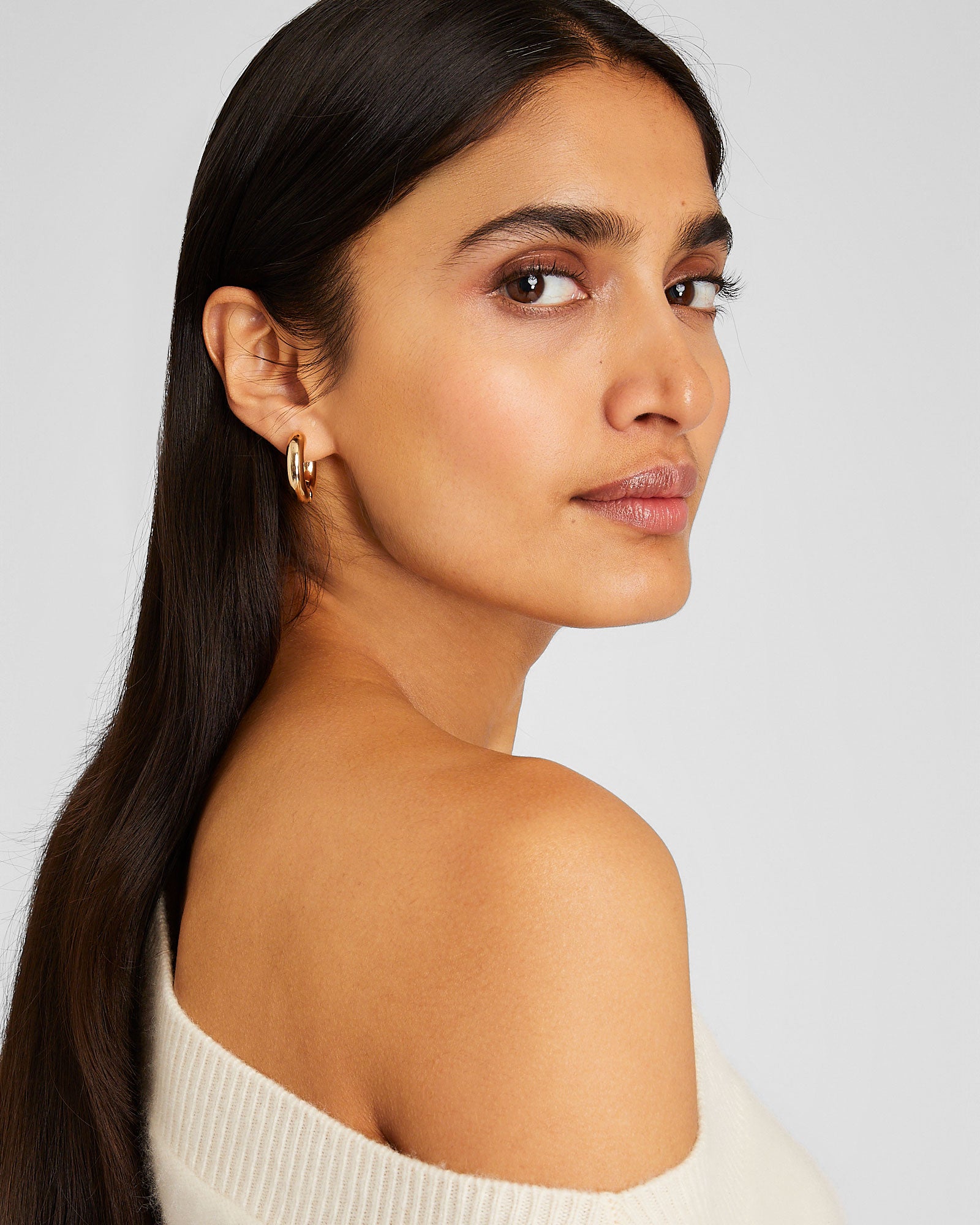 CLUB MONACO - Chunky Closed Hoop Earrings - Gold