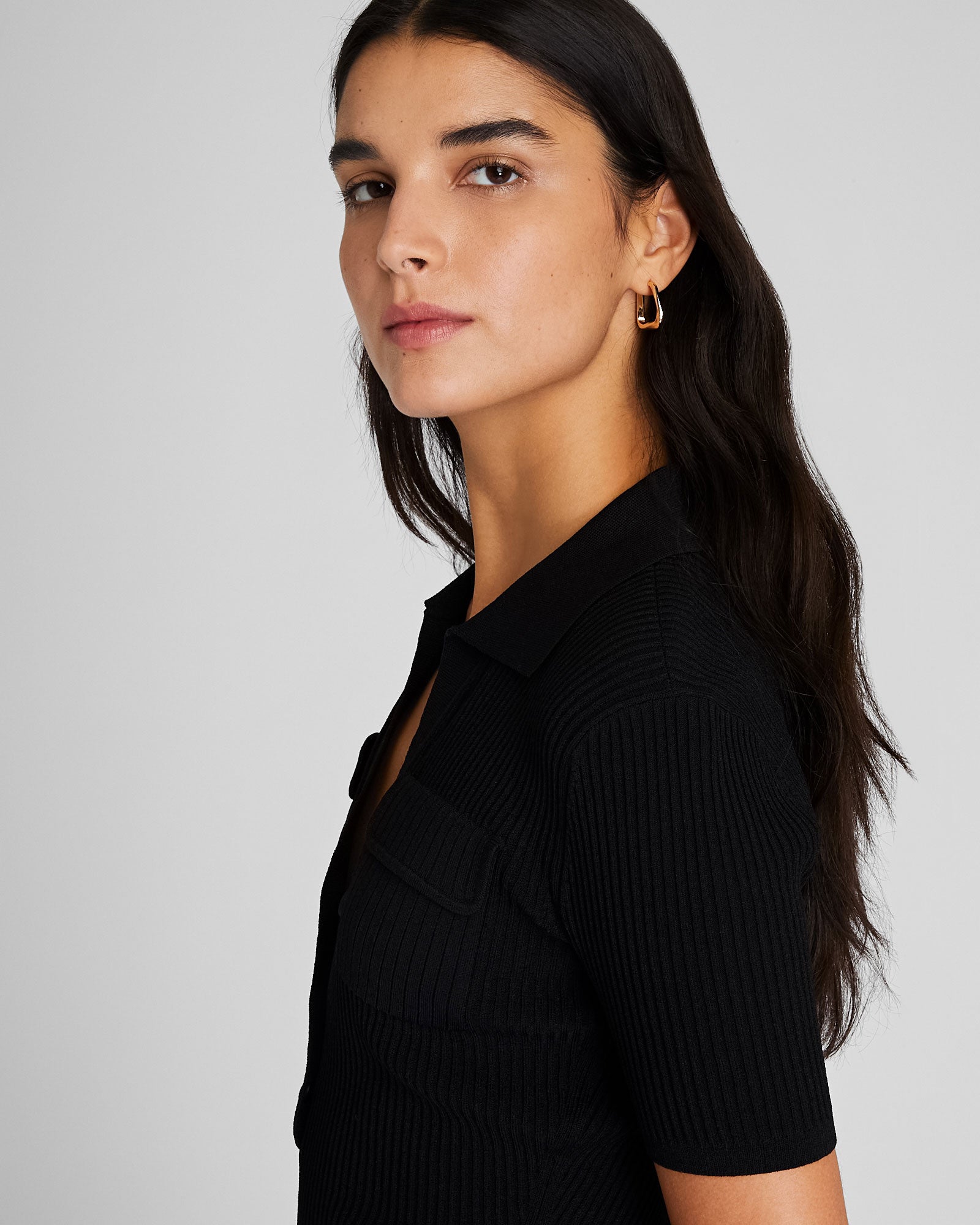 CLUB MONACO - Twisted Triangle Hoops - Gold
