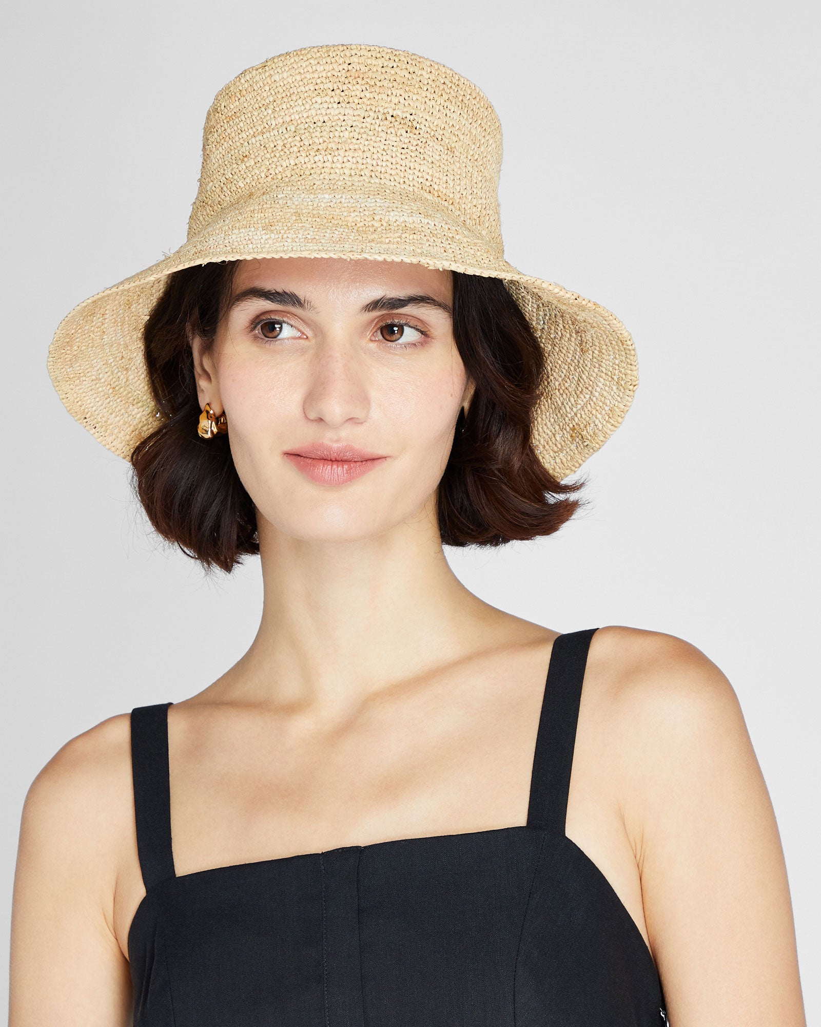 CLUB MONACO - Crochet Bucket Hat - Tan