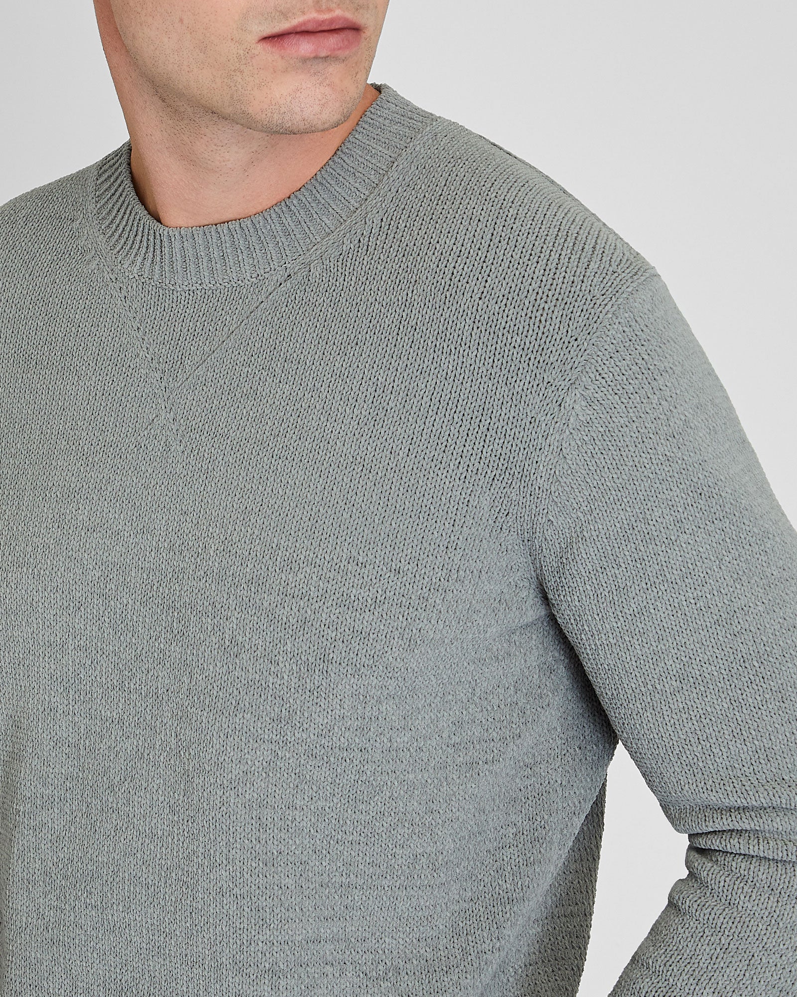 CLUB MONACO - Statement Crew Sweater - Fuschia