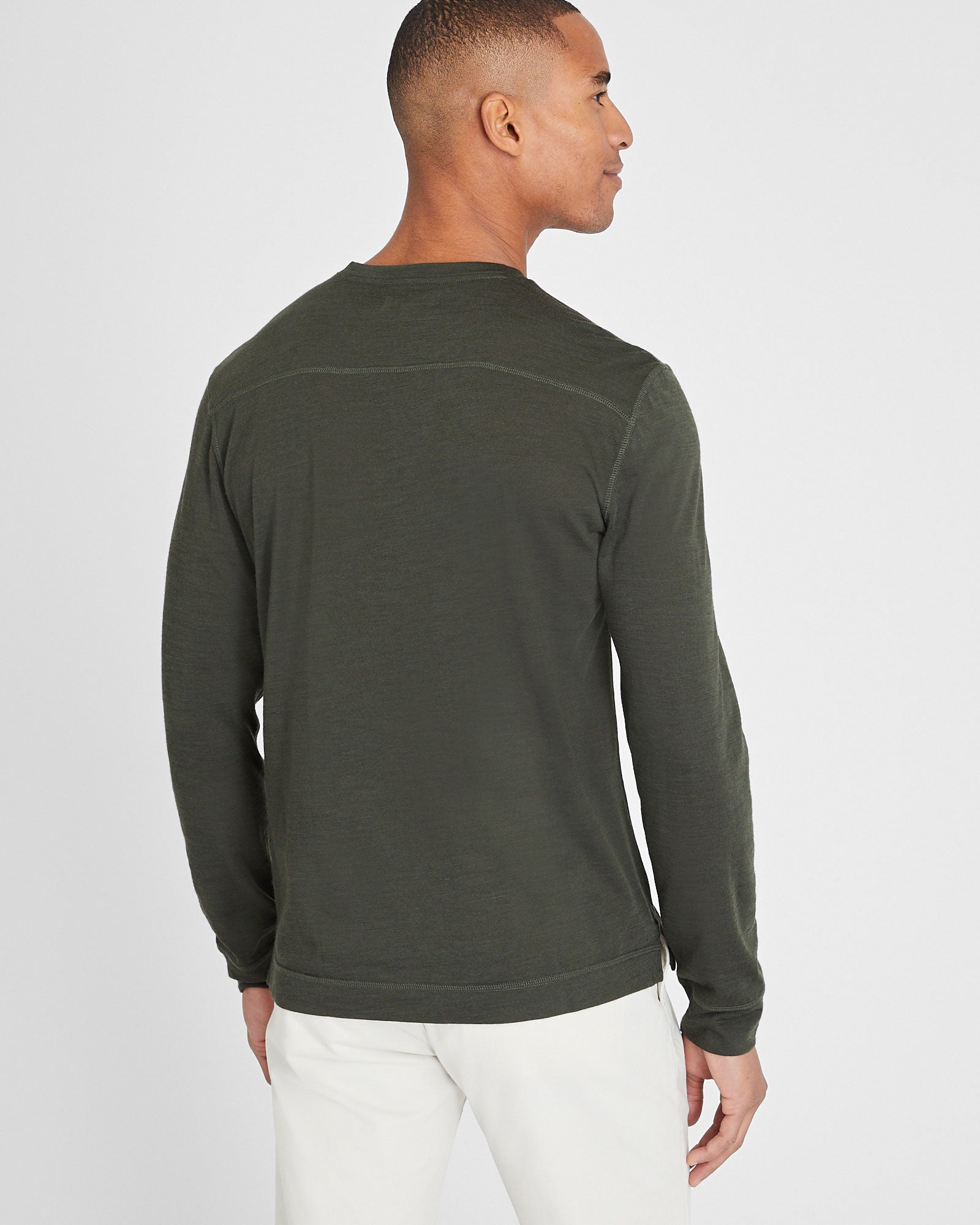CLUB MONACO - Refined Wool Long Sleeve Henley - Olive