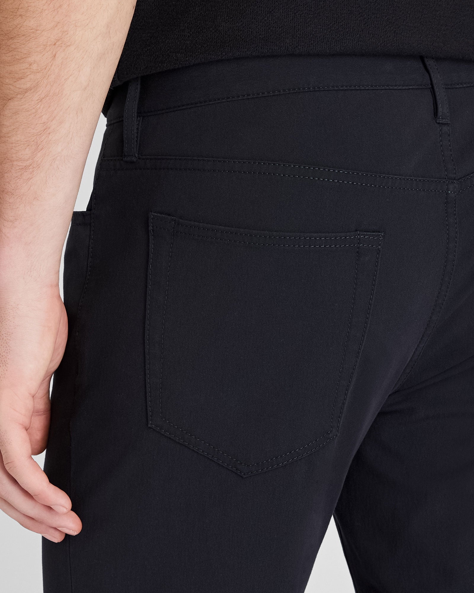 CLUB MONACO - Pantalon tech Connor à cinq poches - Noir