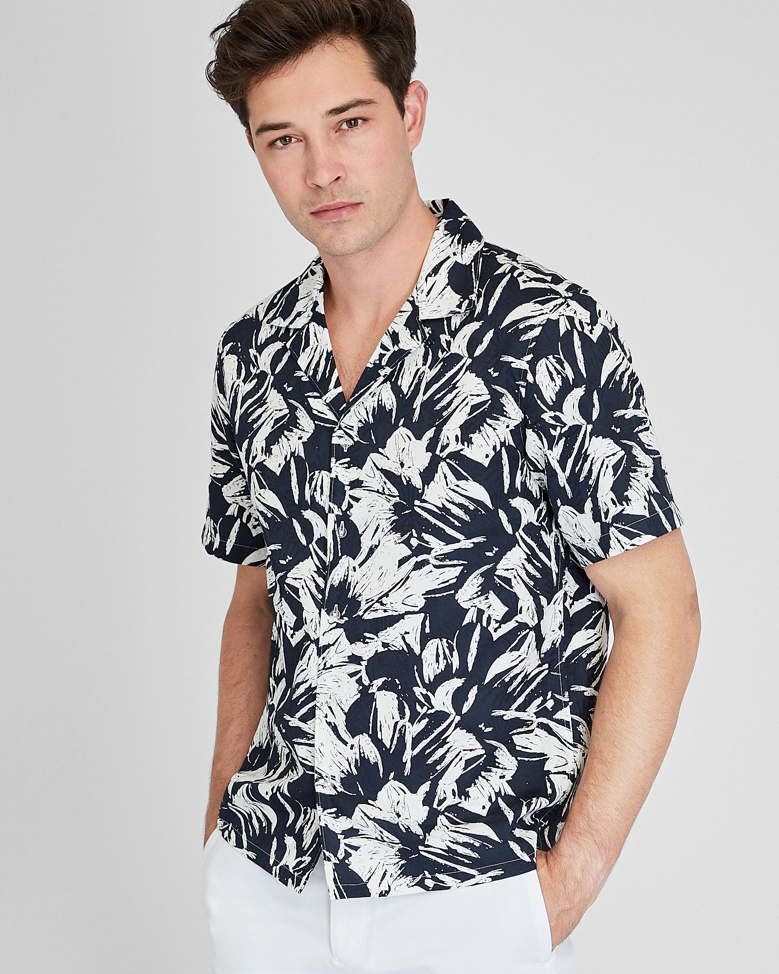 CLUB MONACO - Short Sleeve Camp Collar Mojito Floral Print Shirt - Navy