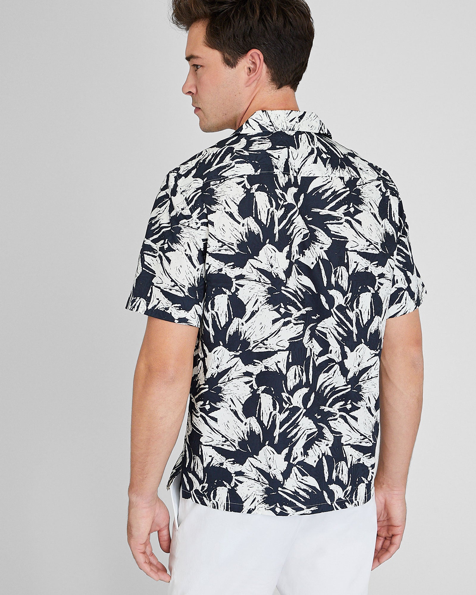 CLUB MONACO - Short Sleeve Camp Collar Mojito Floral Print Shirt - Navy