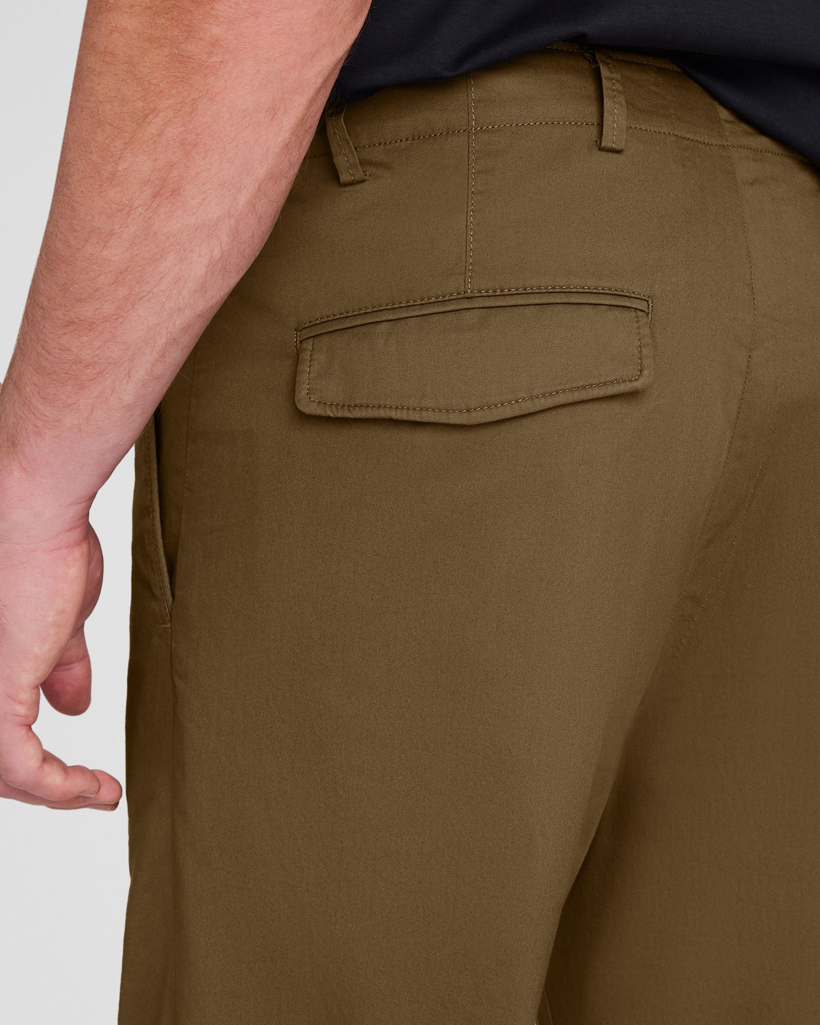 CLUB MONACO - Pantalon en sergé doux - Olive terne
