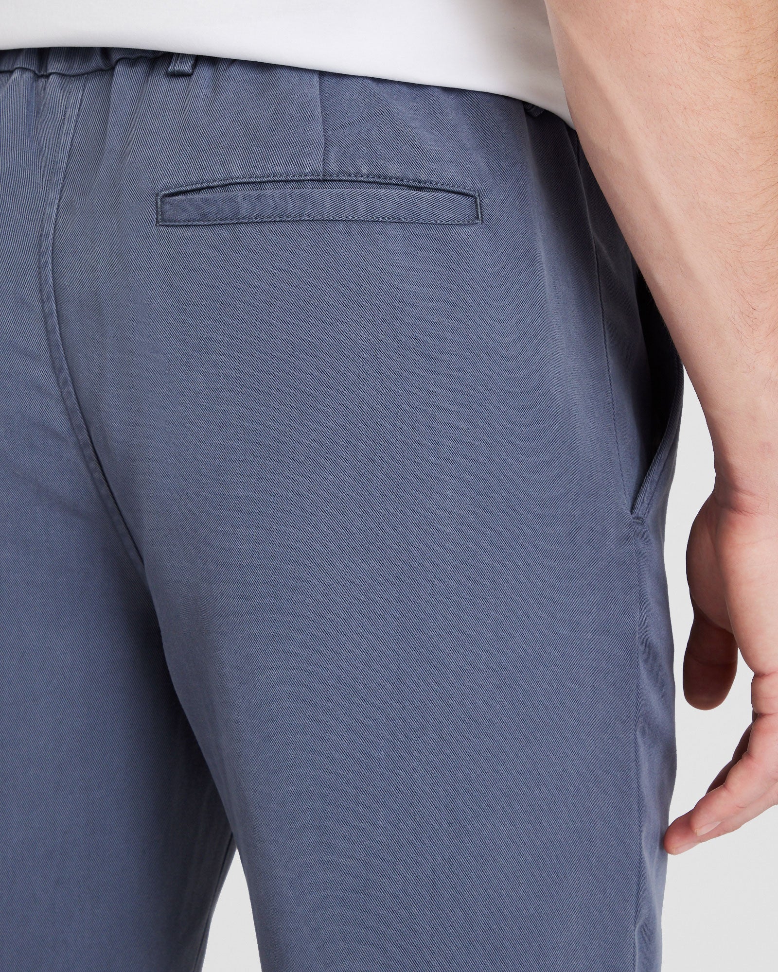 CLUB MONACO - Pantalon élastiqué en lyocell - Bleu Ardoise