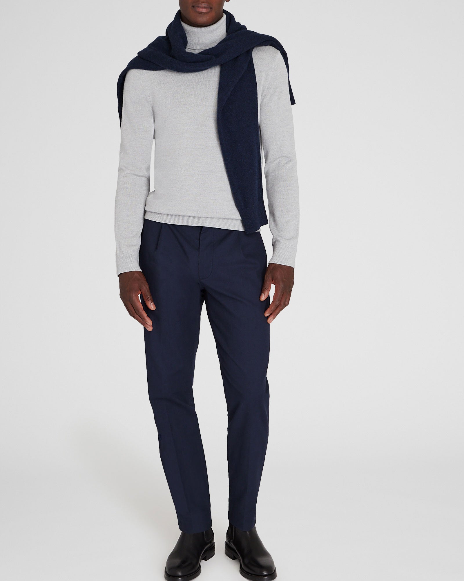 CLUB MONACO - Merino Turtleneck - Light Heather Grey
