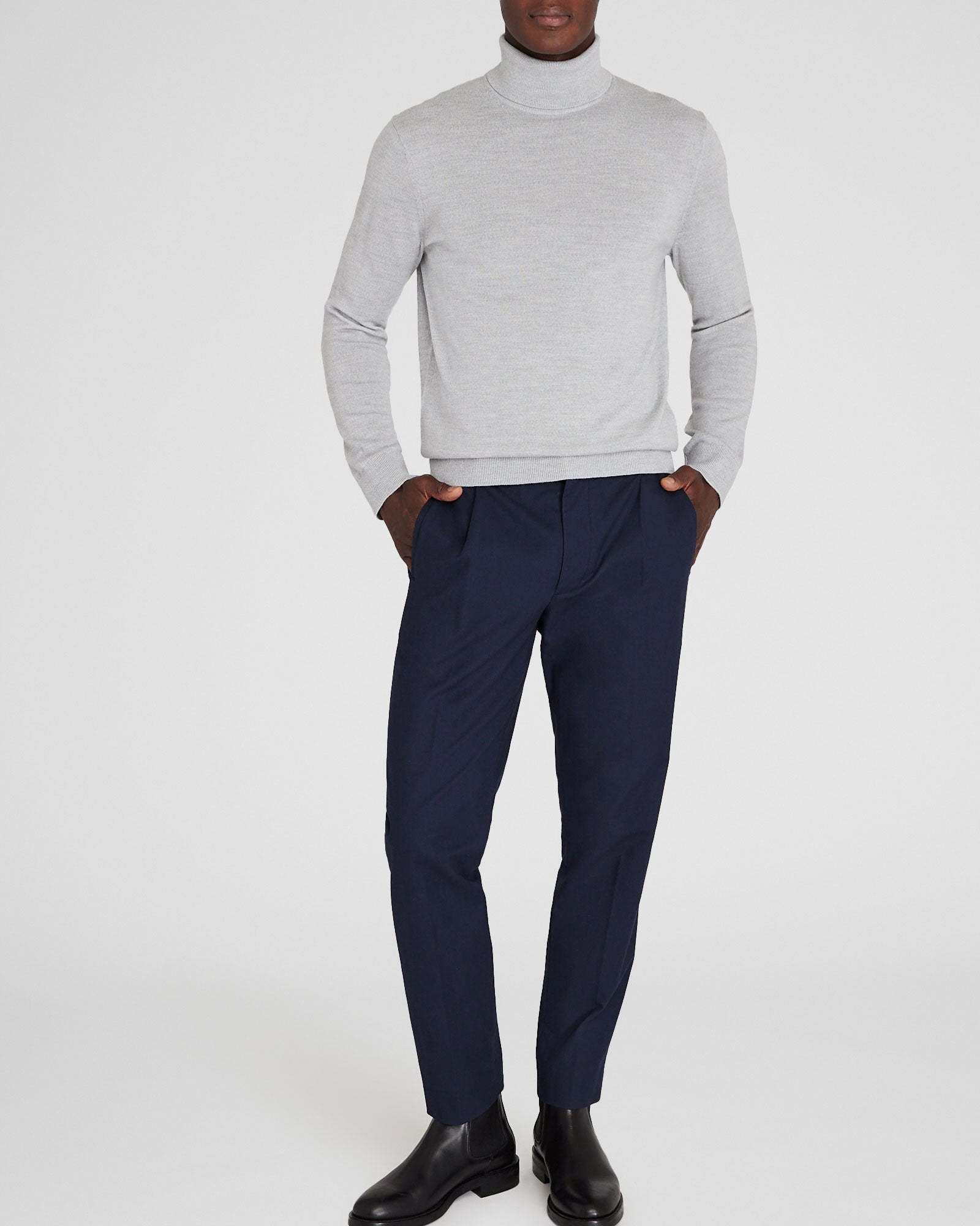 CLUB MONACO - Merino Turtleneck - Light Heather Grey