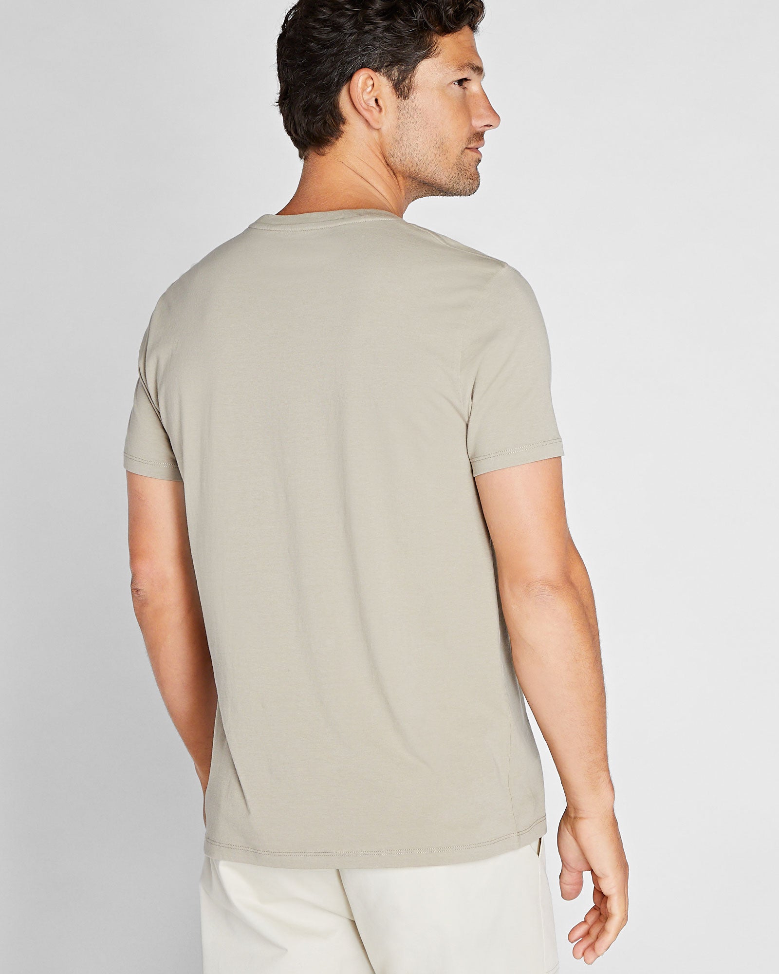 CLUB MONACO - T-shirt à poche Williams - Beige