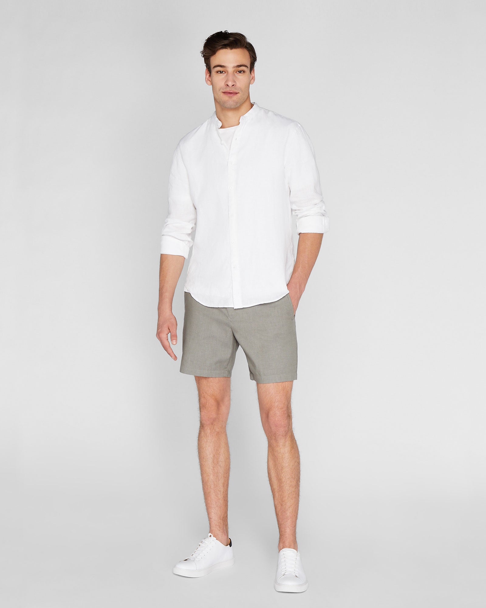 CLUB MONACO - Baxter Texture 7” Short - Olive