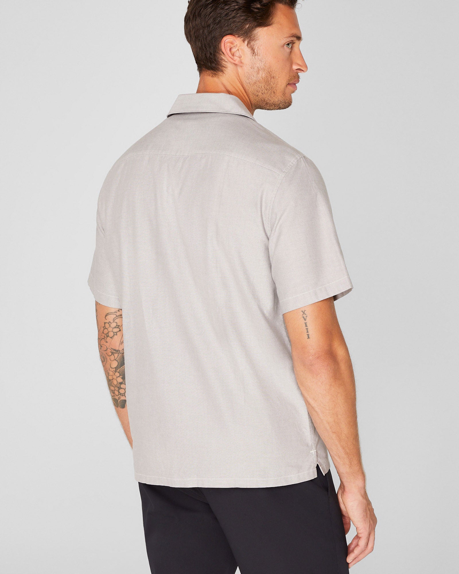 CLUB MONACO - Short Sleeve Camp Collar Oxford Shirt - Grey