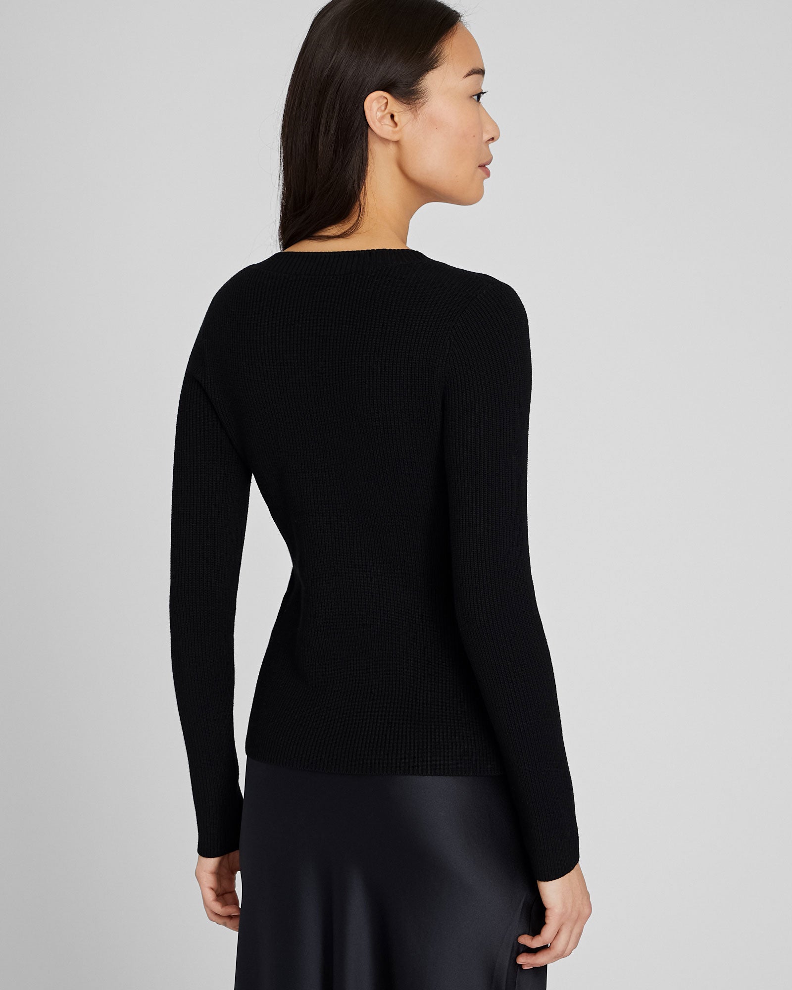 CLUB MONACO - Deep V-Neck Zipper Cardigan - Black