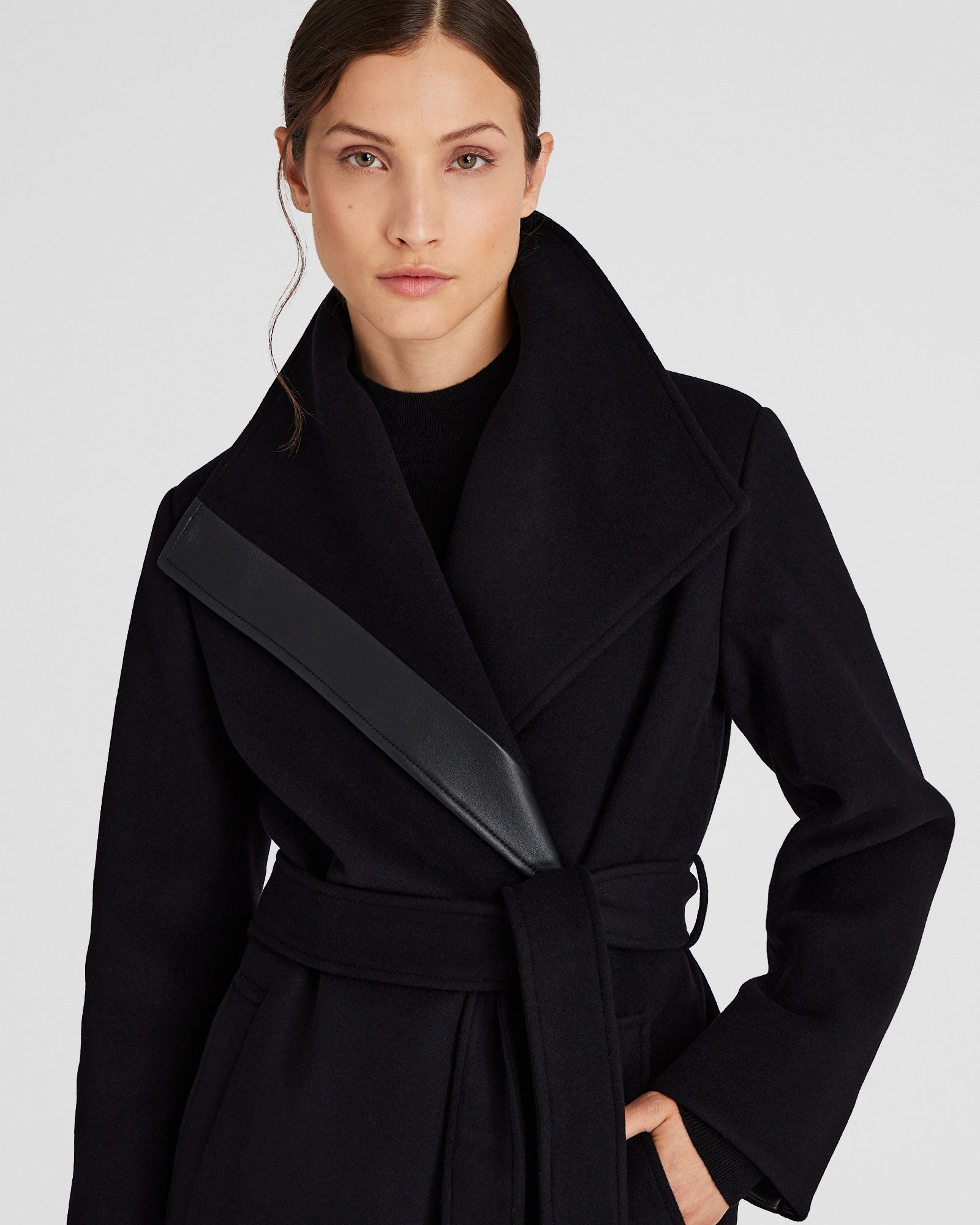CLUB MONACO - Manteau avec détails en cuir - Noir