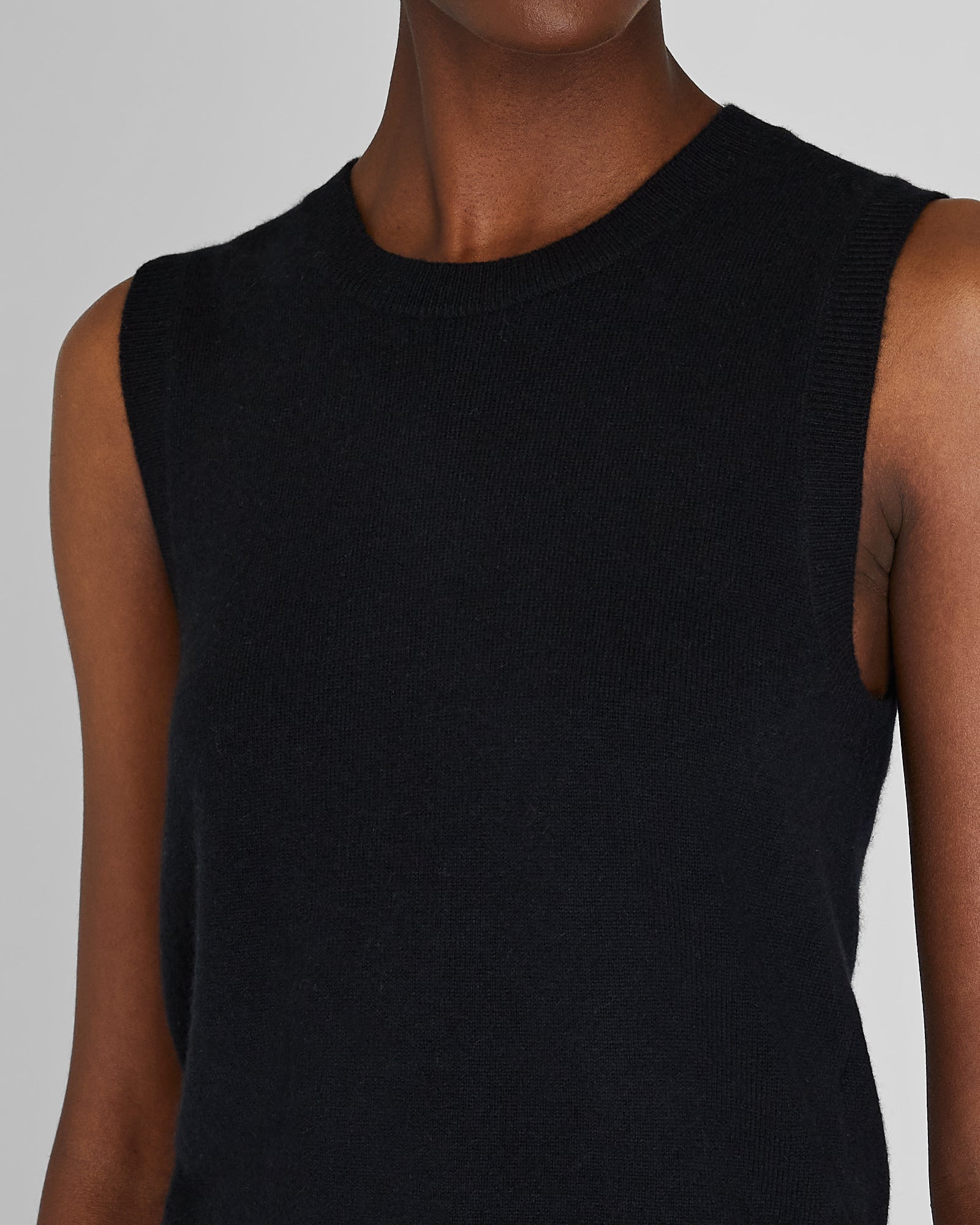 CLUB MONACO - Cashmere Crew Shell - Black