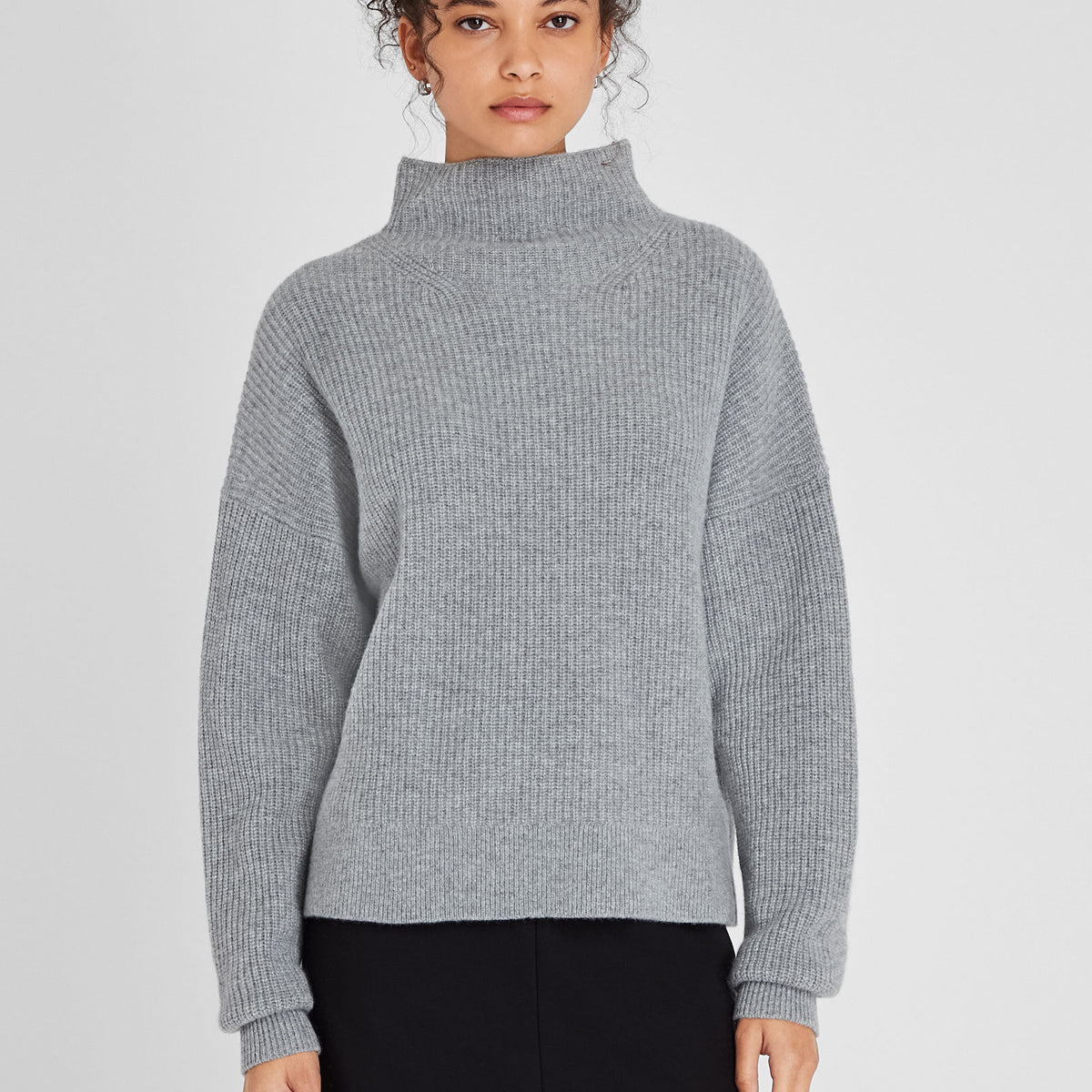 Club Monaco Women's Emma Cashmere Turtleneck Sweater – Mid-Weight Ribbed Knit With Batwing Sleeves