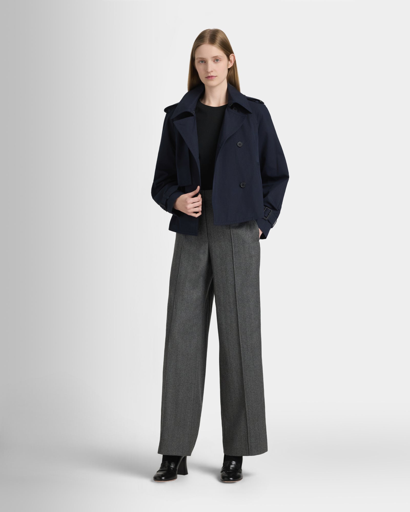 Club Monaco Corp, CA - Bowee Tee - Black