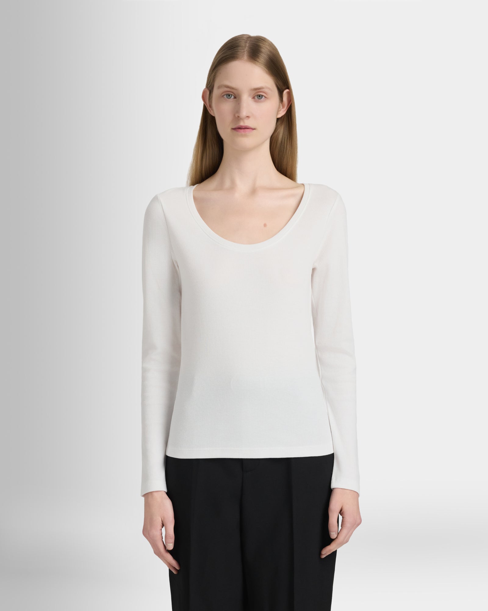 Club Monaco Corp, CA - Long Sleeve Bowee Scoop Neck Top - White