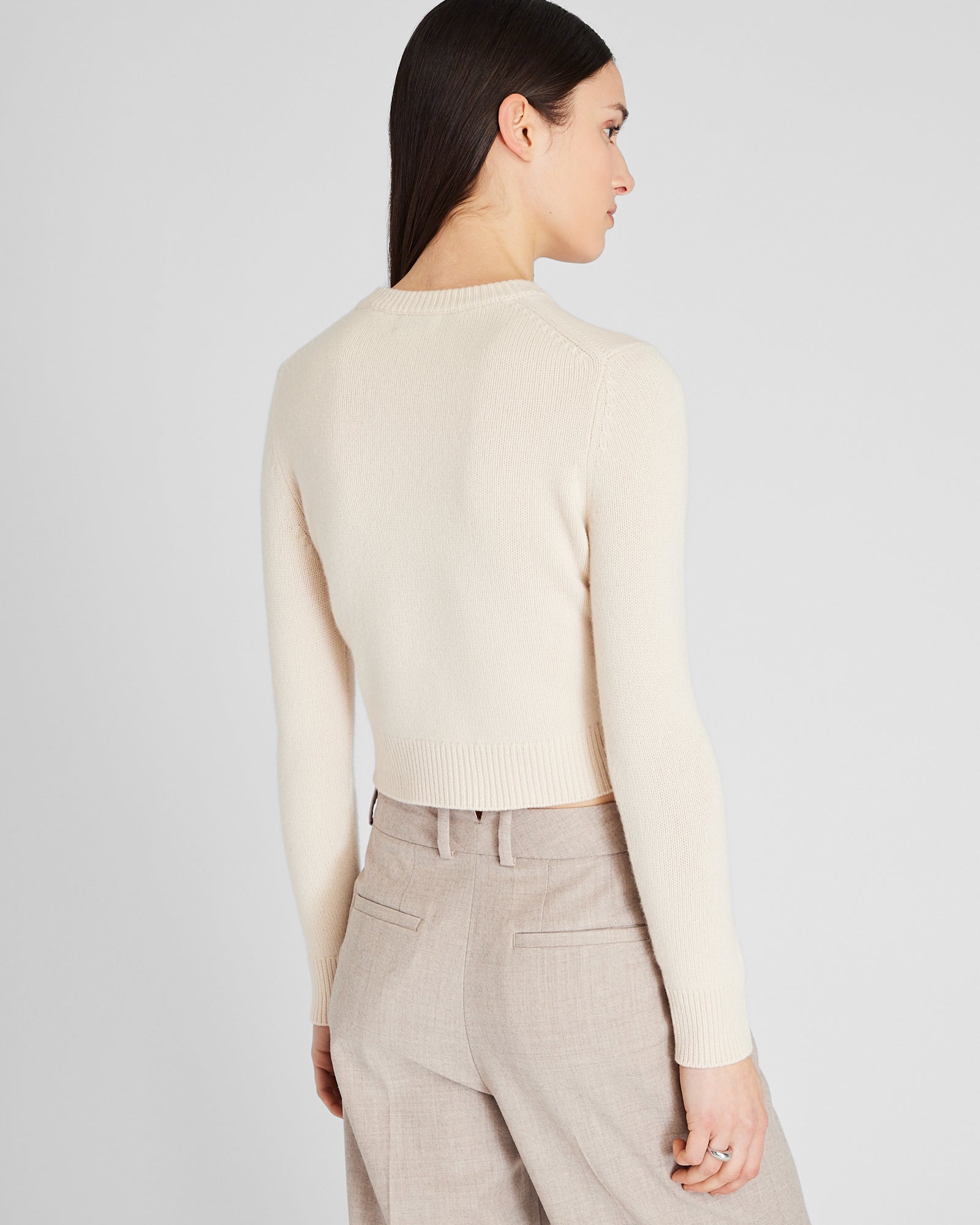 CLUB MONACO - Chandail rétréci en cachemire à col ras du cou - Beige clair