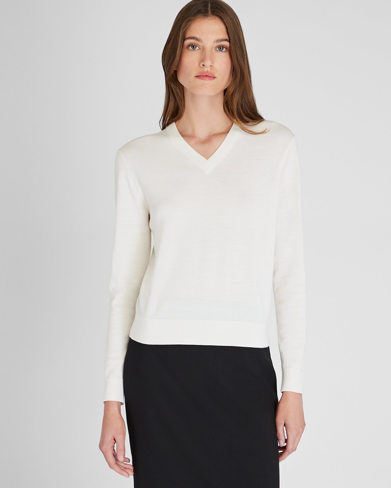 CLUB MONACO - V-Neck Slim Fit Sweater - Cream