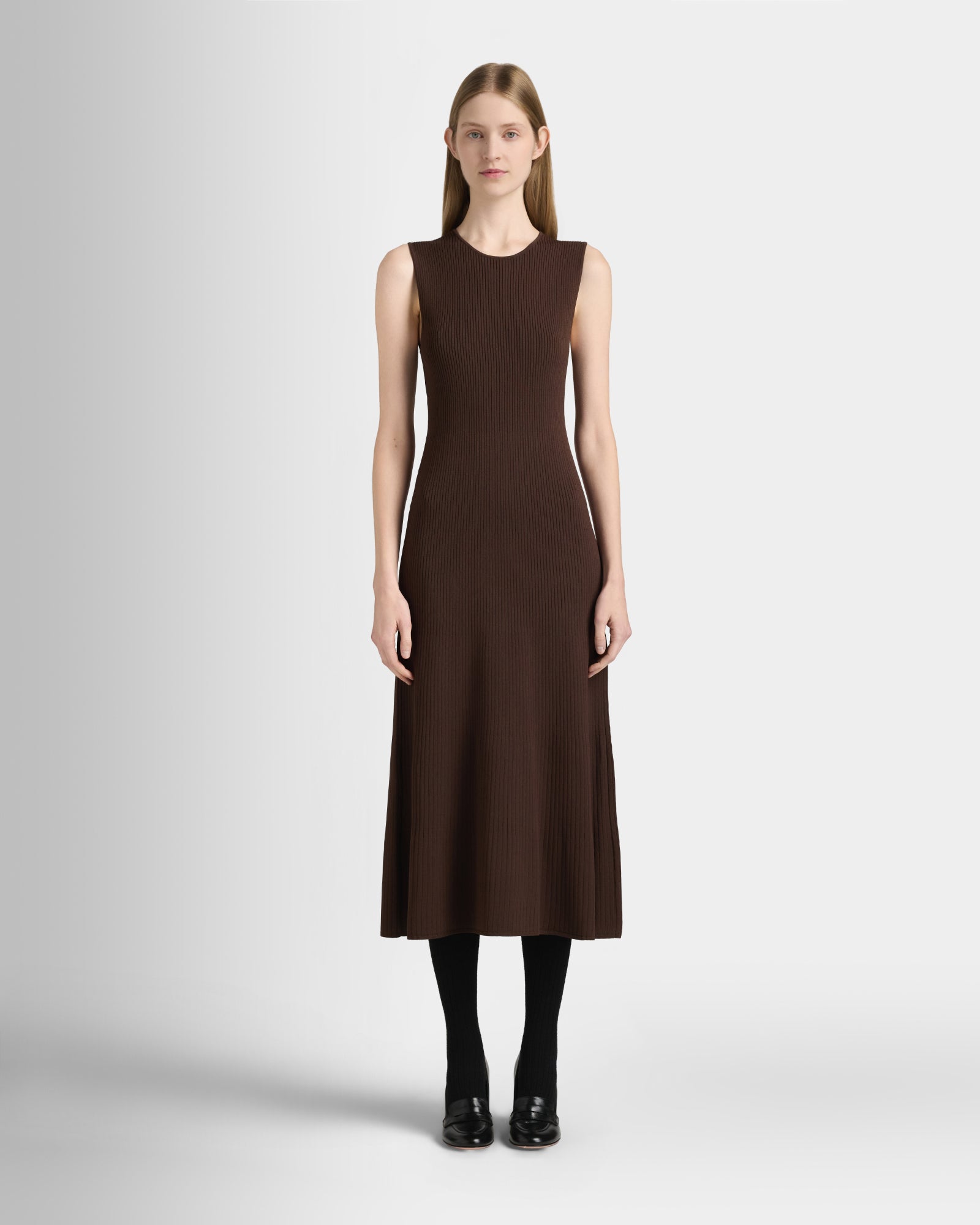 Club Monaco Corp, CA - Ribbed Crewneck Midi Dress - Chocolate