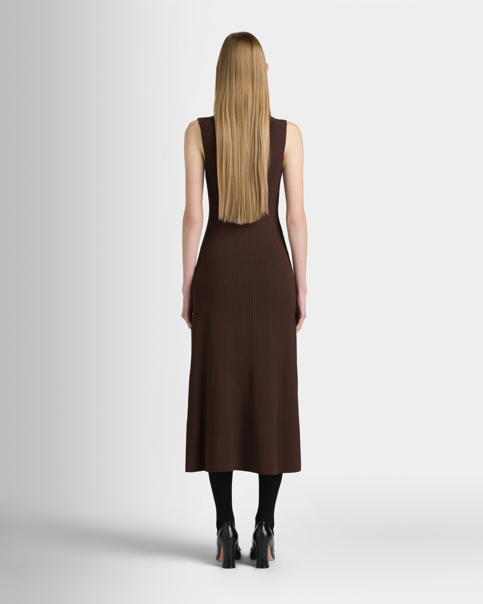 Club Monaco Corp, CA - Ribbed Crewneck Midi Dress - Chocolate