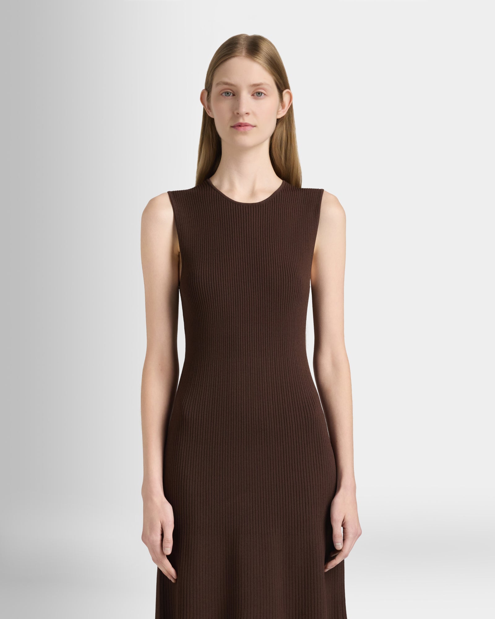 Club Monaco Corp, CA - Ribbed Crewneck Midi Dress - Chocolate