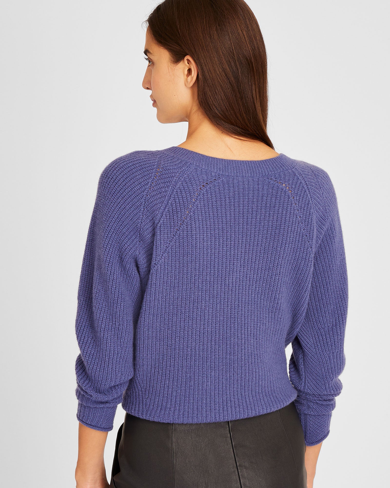 CLUB MONACO - Cashmere V-Neck Sweater - Blue