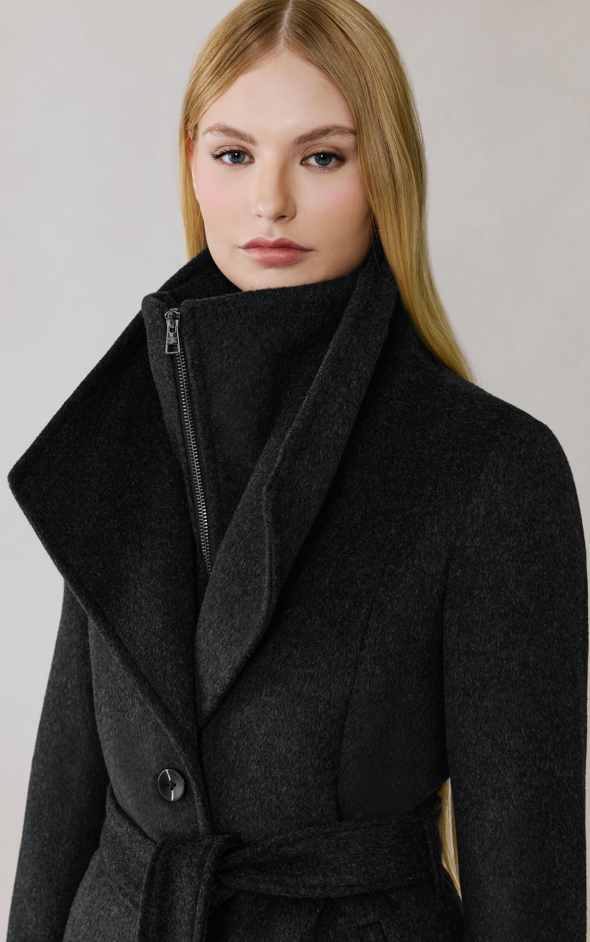 Club Monaco - SOIA & KYO Ilana-N Belted Coat in Stretch Cotton in Black Heather Grey - Black Heather Grey