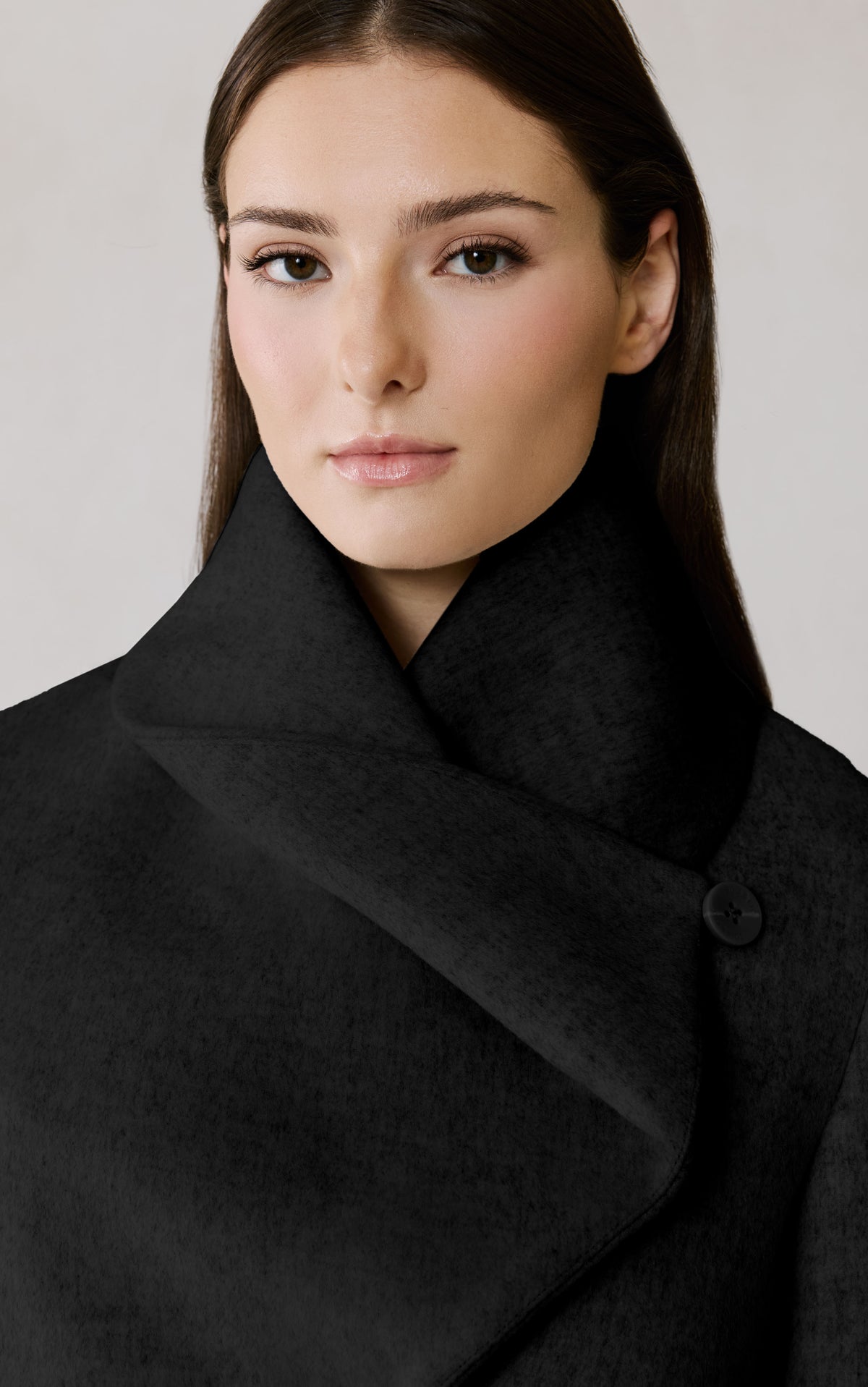 Club Monaco - SOIA & KYO Tala Double Breasted Wool Coat in Black - Black
