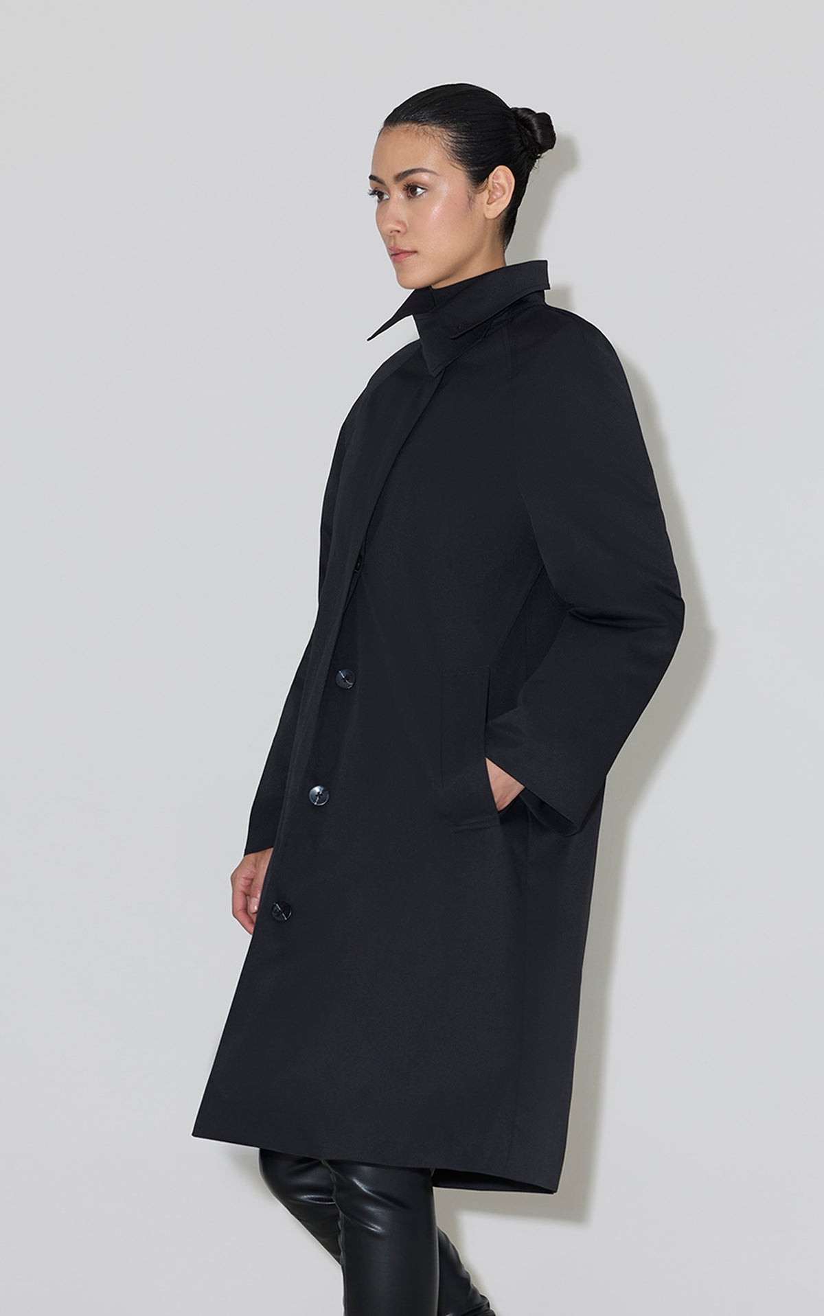 Club Monaco - SOIA & KYO Ulla Car Coat in Water Repellent Twill in Black - Black