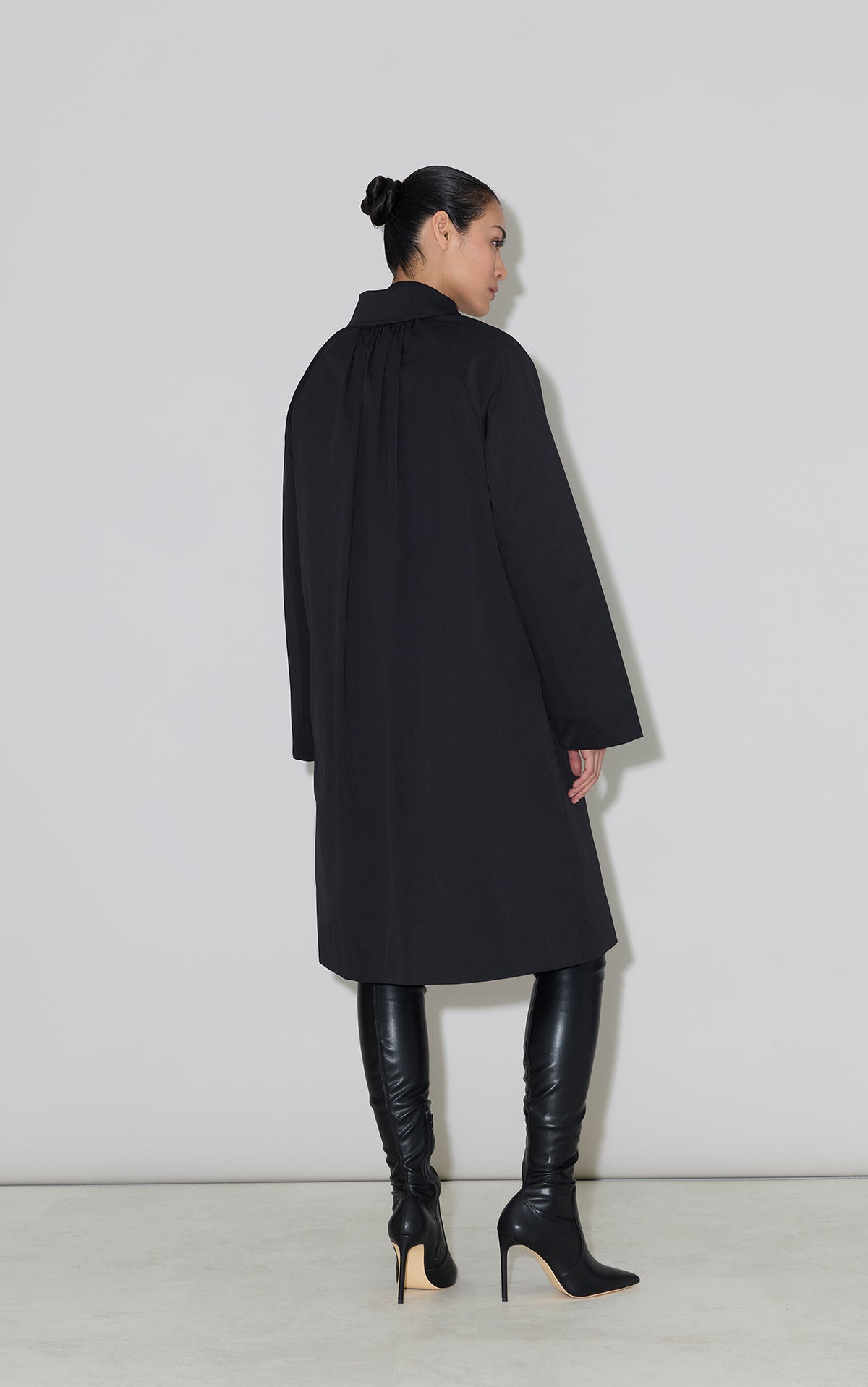 Club Monaco - SOIA & KYO Ulla Car Coat in Water Repellent Twill in Black - Black