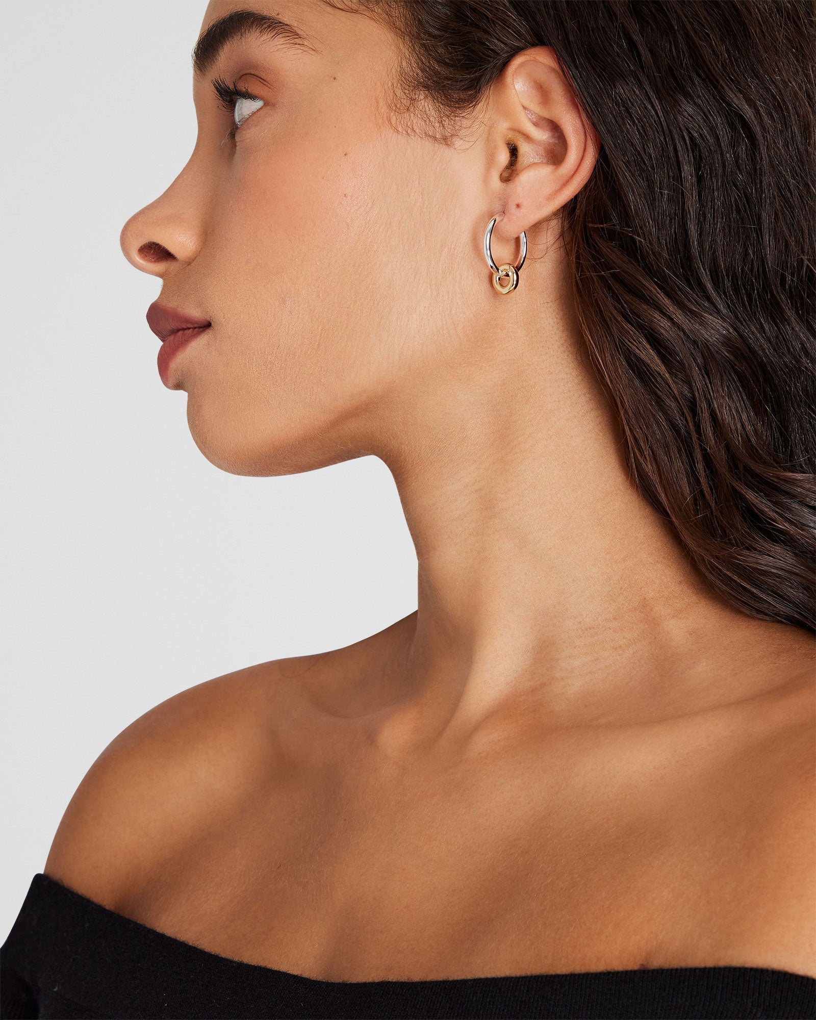 CLUB MONACO - Boucles d’oreilles créoles à breloques - Argent