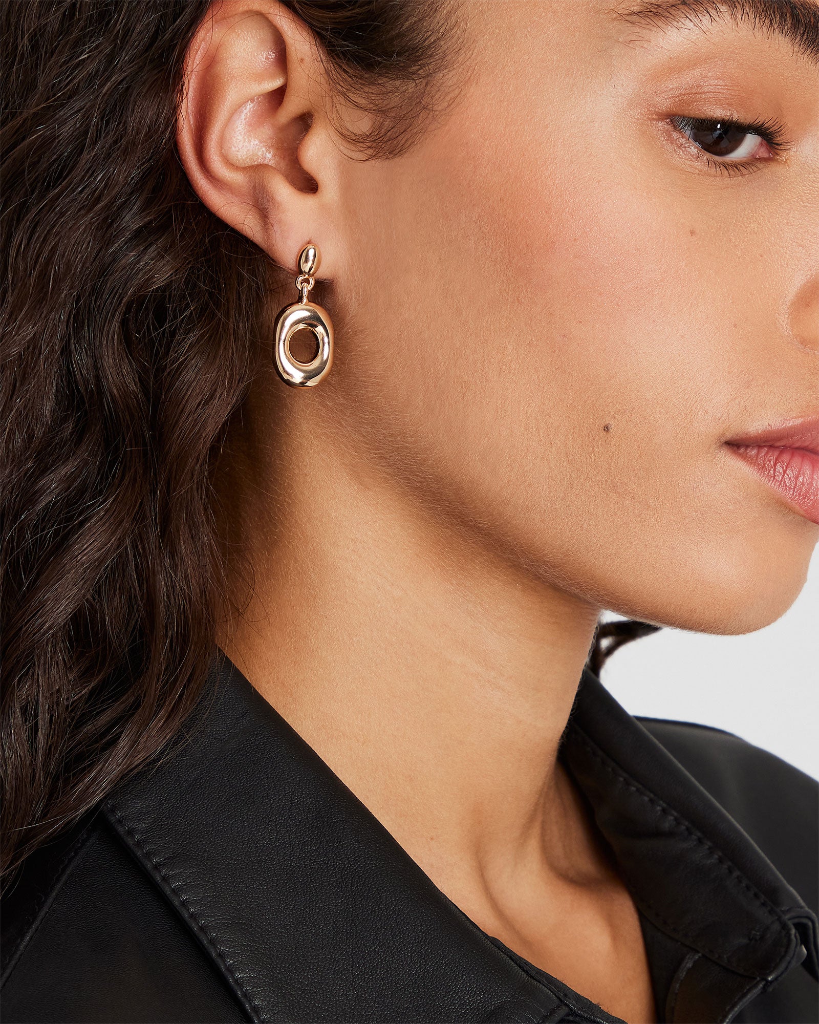 CLUB MONACO - Organic Drop Earrings - Gold